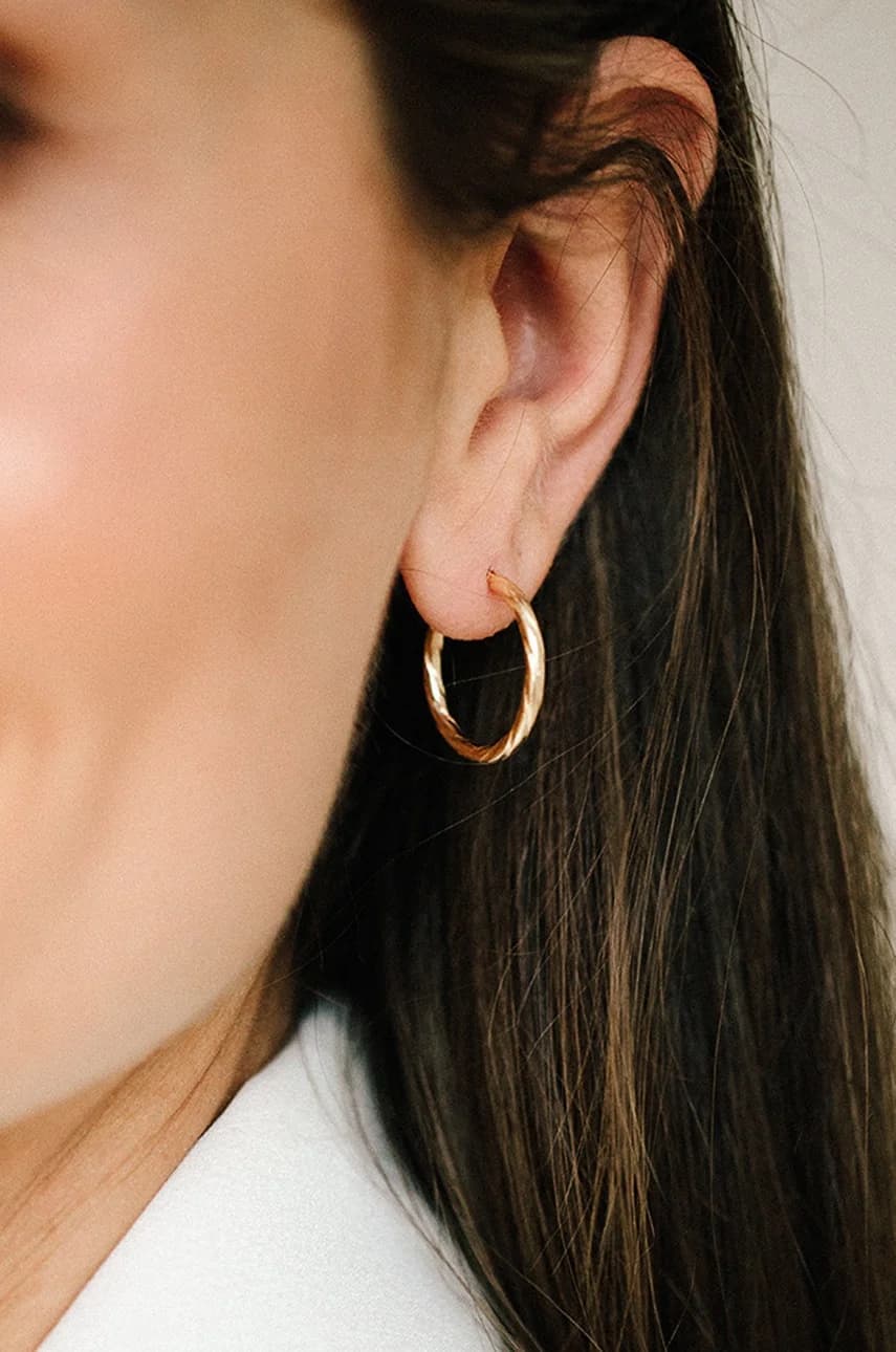 Модные серебряные серьги с позолотой. - фото 2