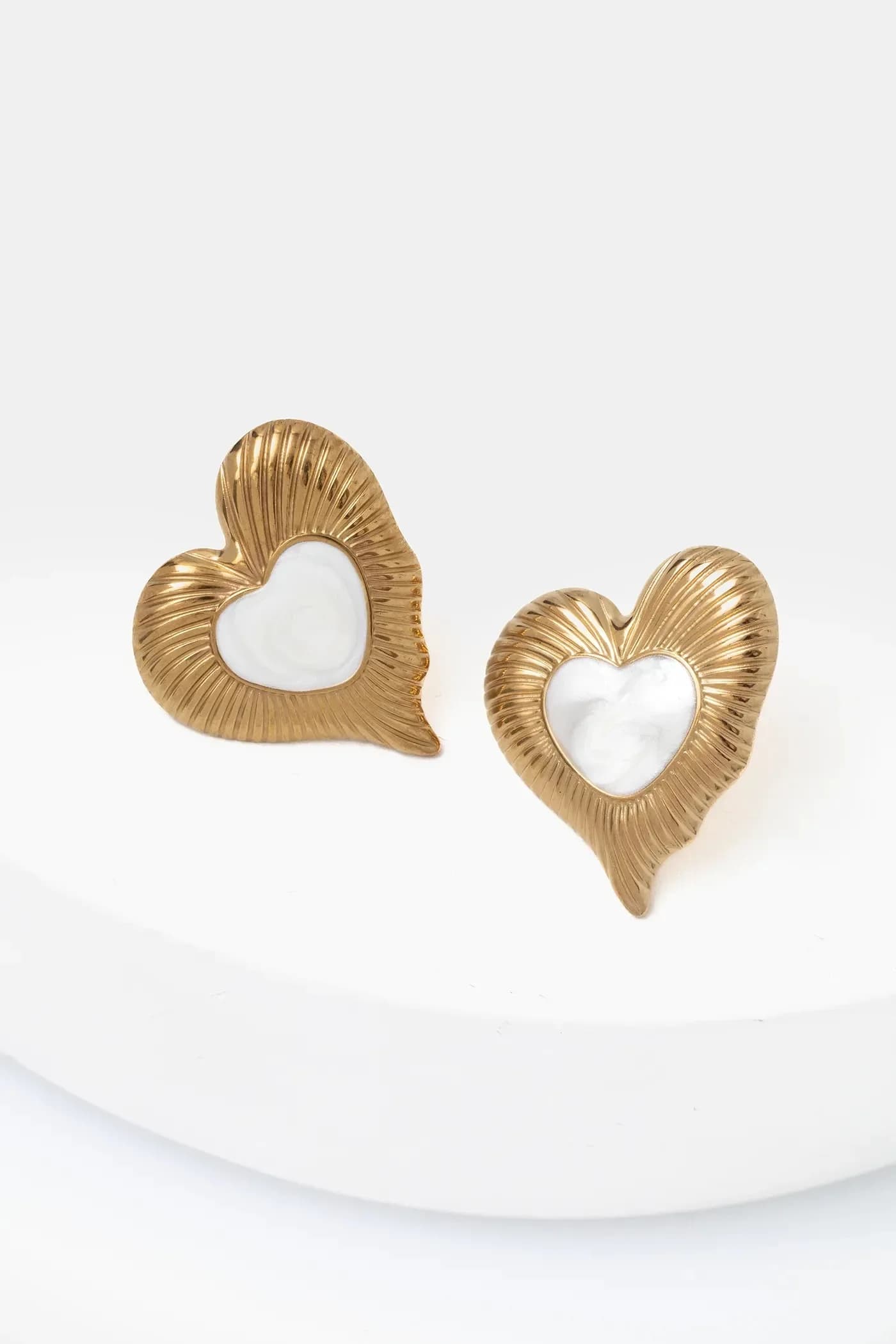 Серьги белые для женщин