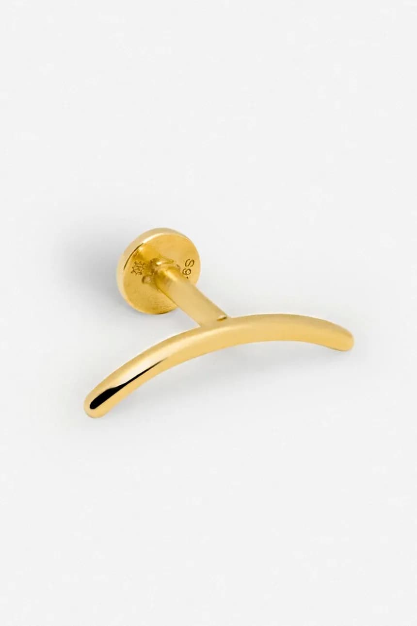 Позолоченная серебряная серьга - фото 2