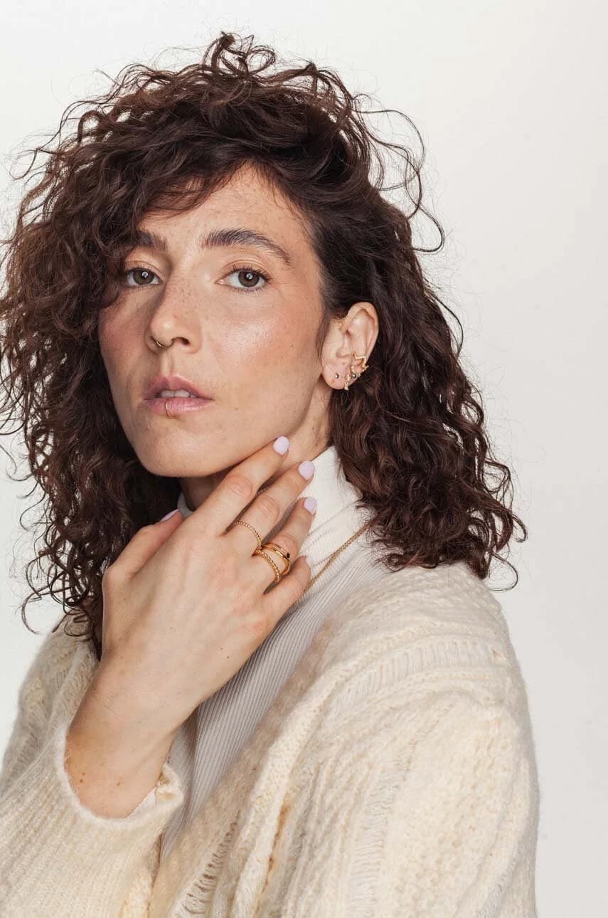 Позолоченная серебряная серьга ROCK IT - фото 4