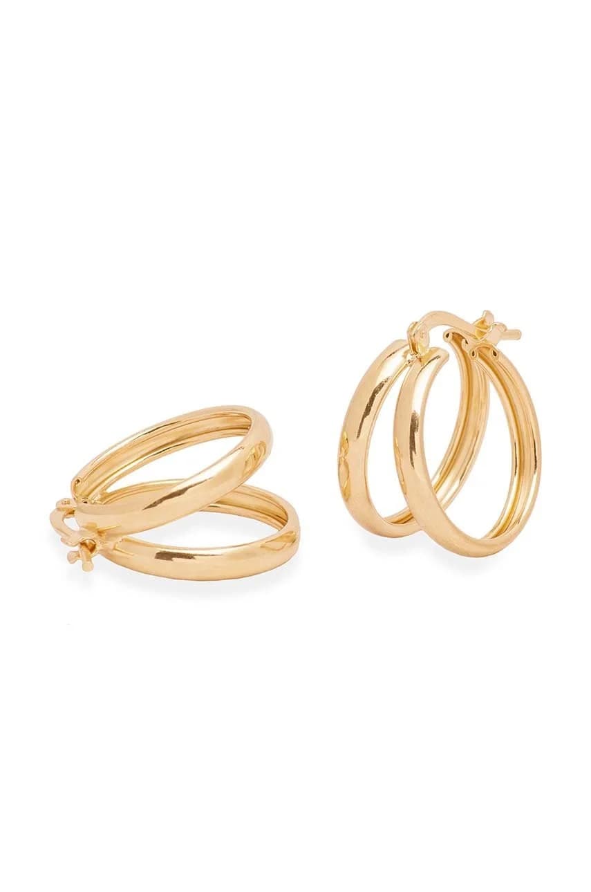 Модные серебряные серьги с позолотой.