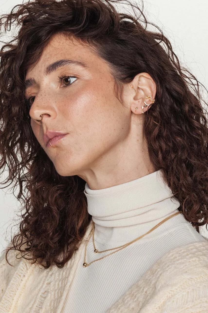 Позолоченная серебряная серьга ROCK IT - фото 4