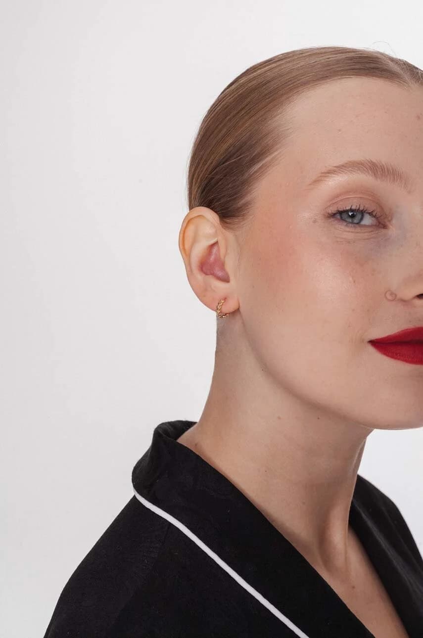 Позолоченная серебряная серьга Believe - фото 4