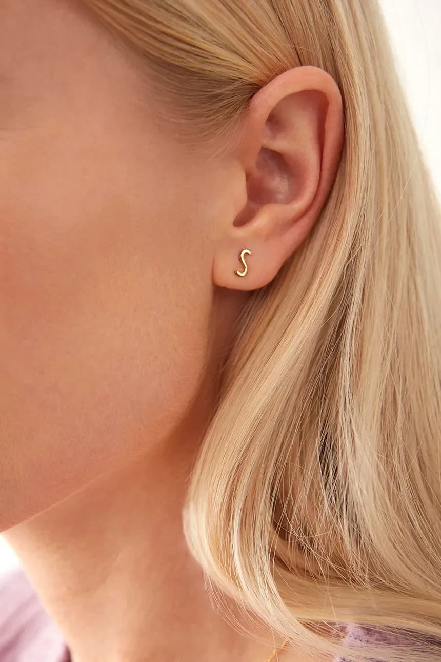 Позолоченная серебряная серьга - фото 2