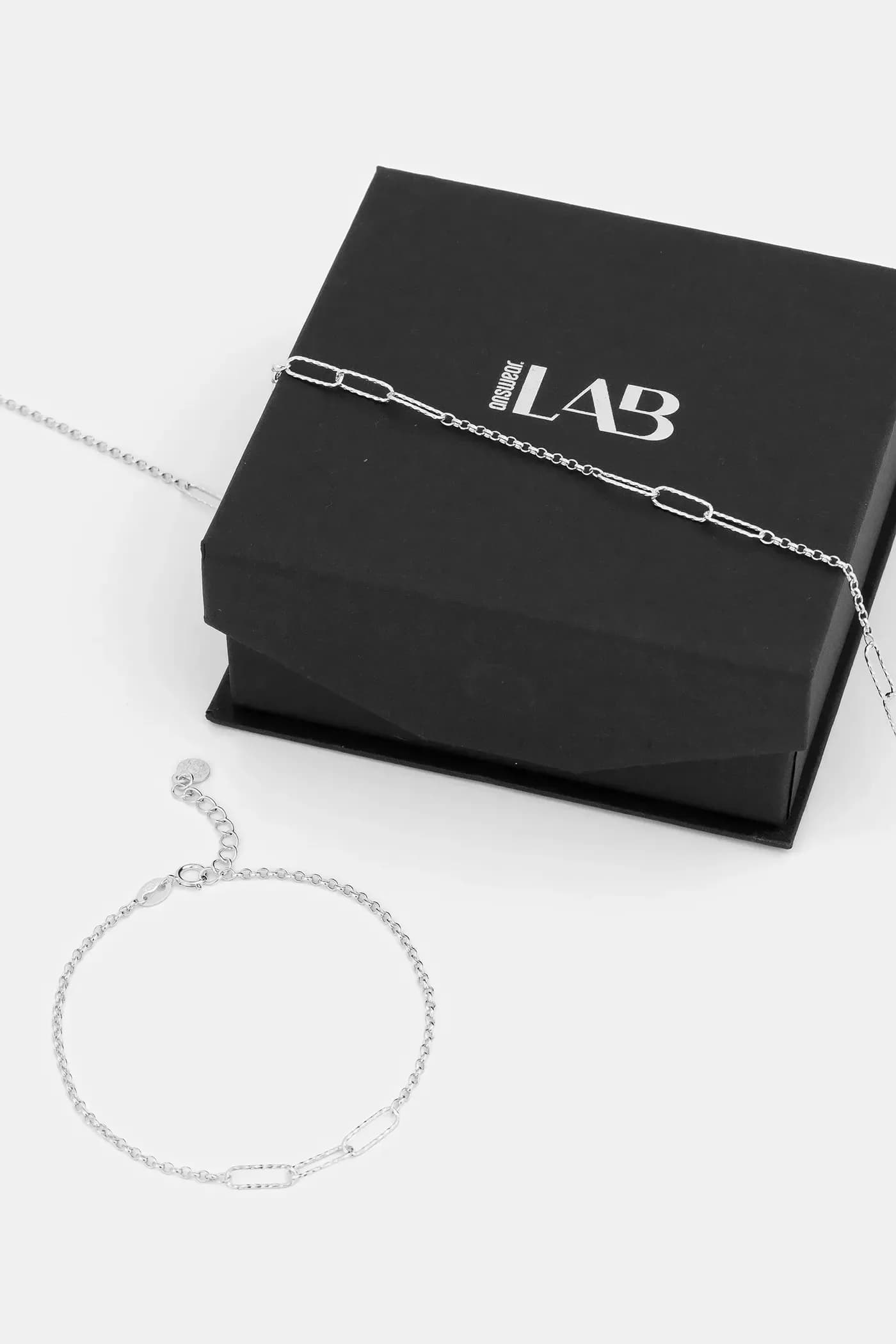 Набор украшений в подарочной упаковке. - фото 4