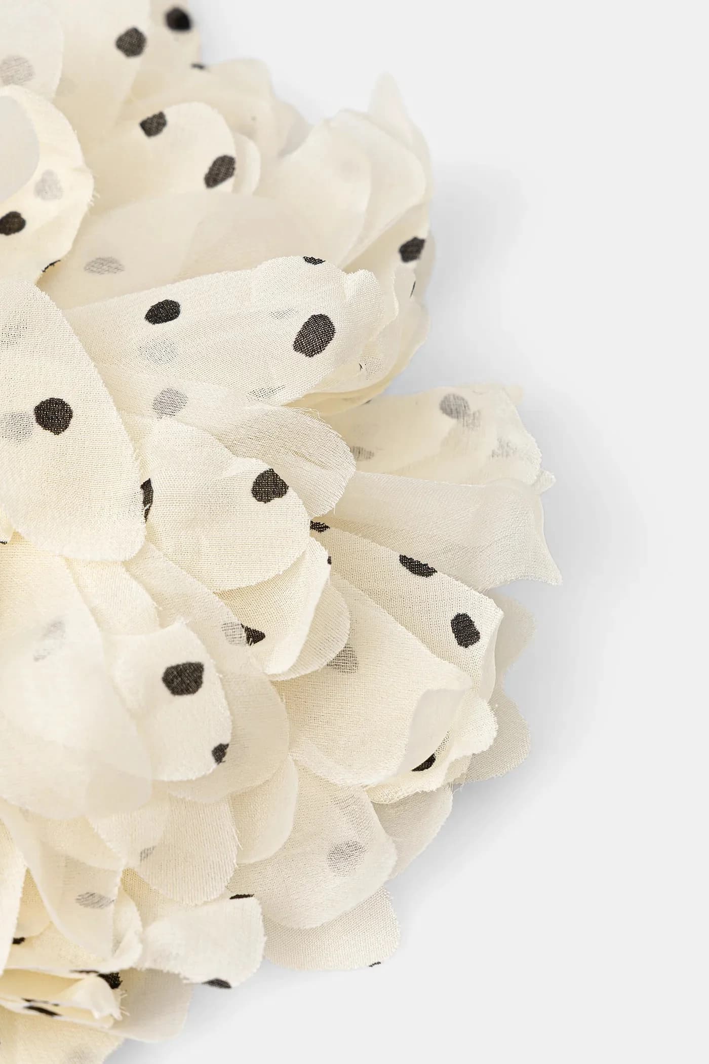 Брошь с шелком Нерето - фото 2