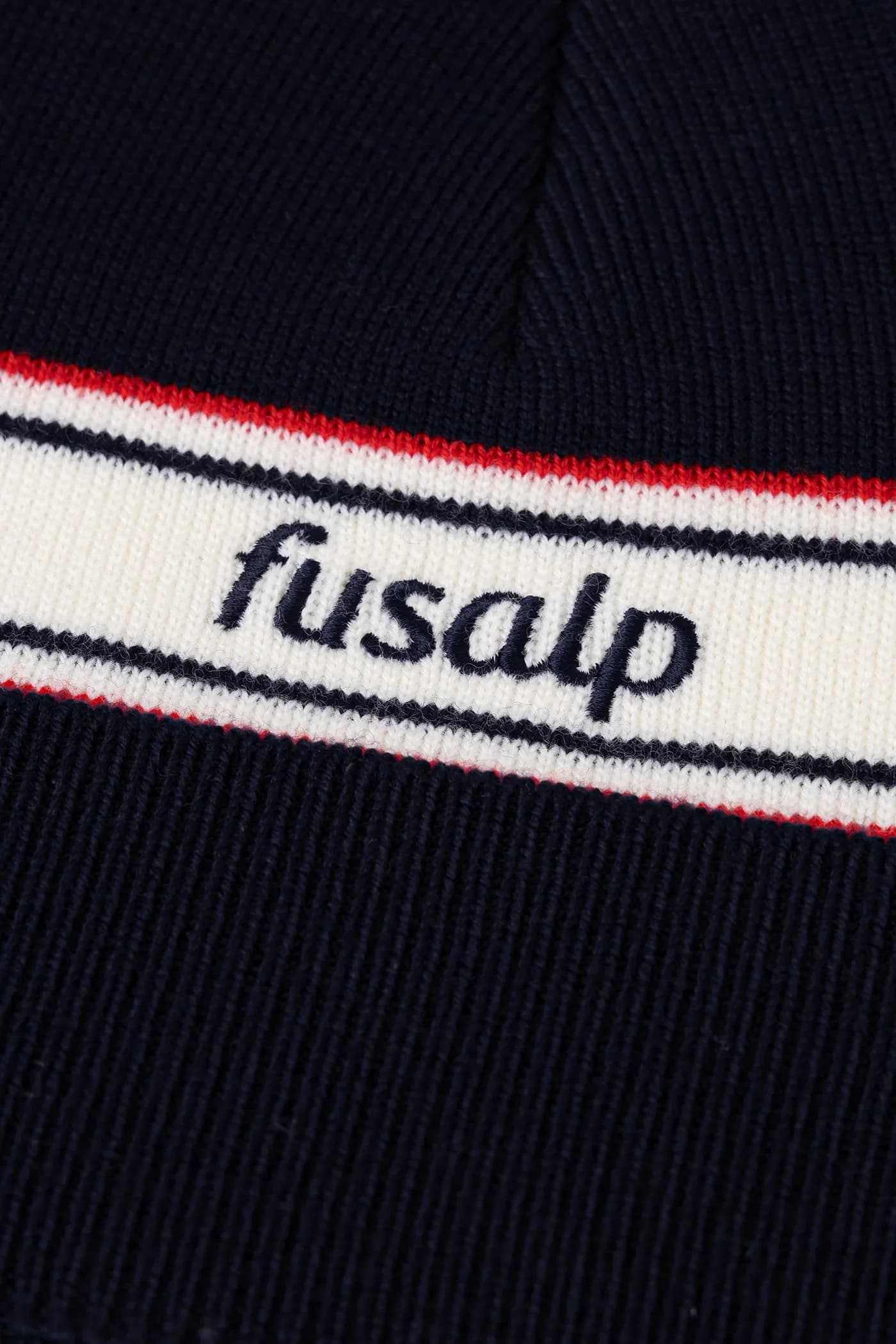 Шерстяная шапка в стиле ретро - фото 2