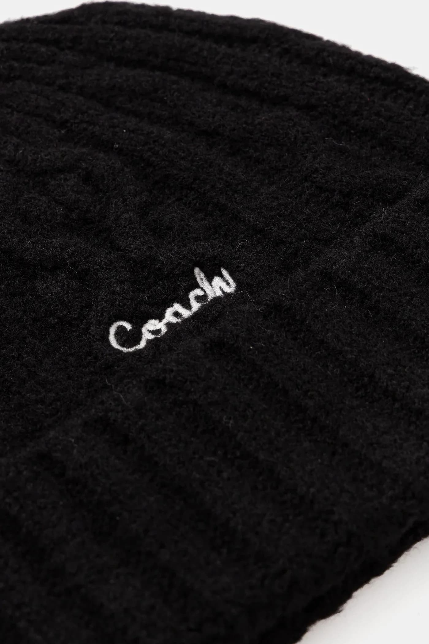 Шапка из смесовой шерсти - фото 3