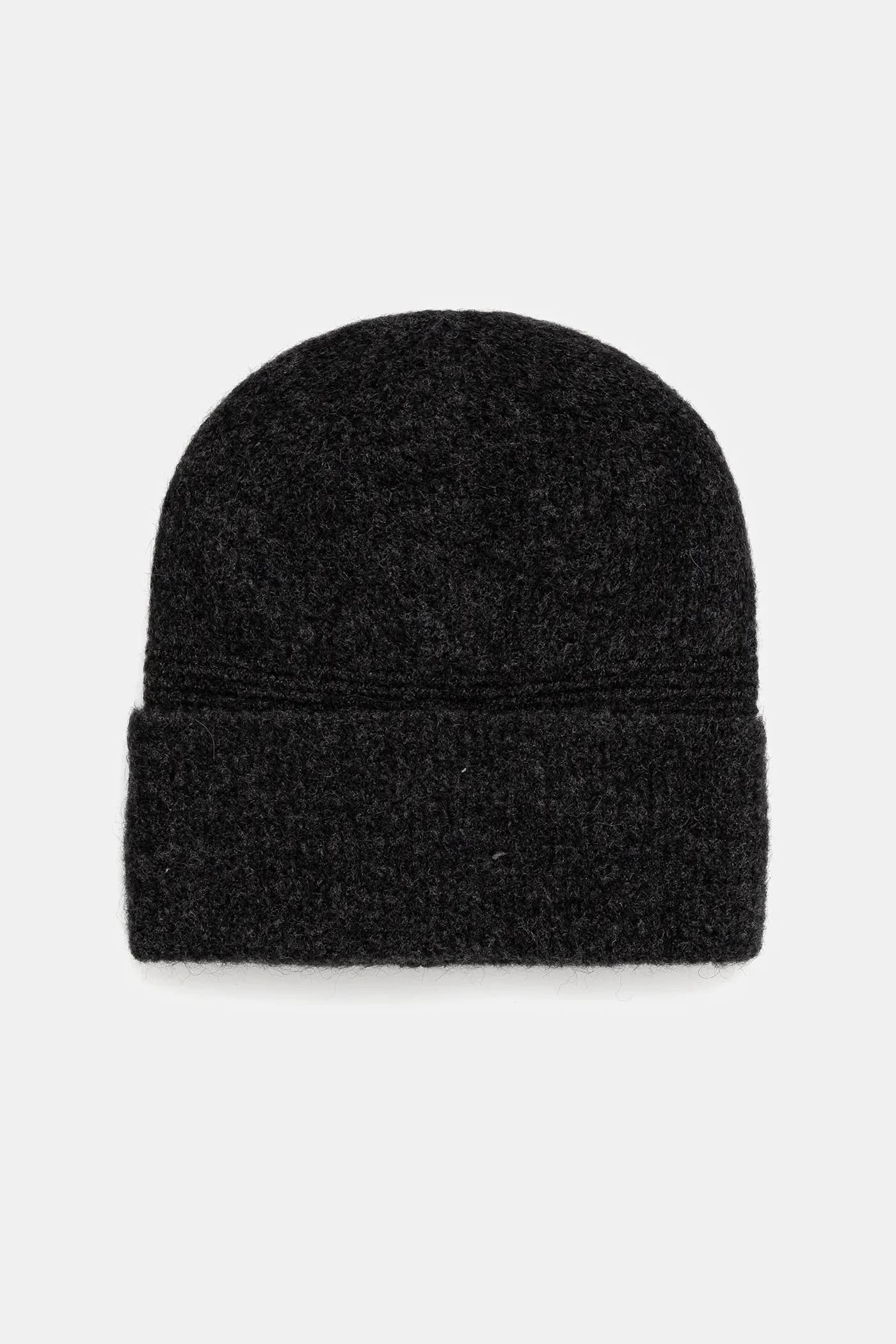 Шапка из смесовой шерсти