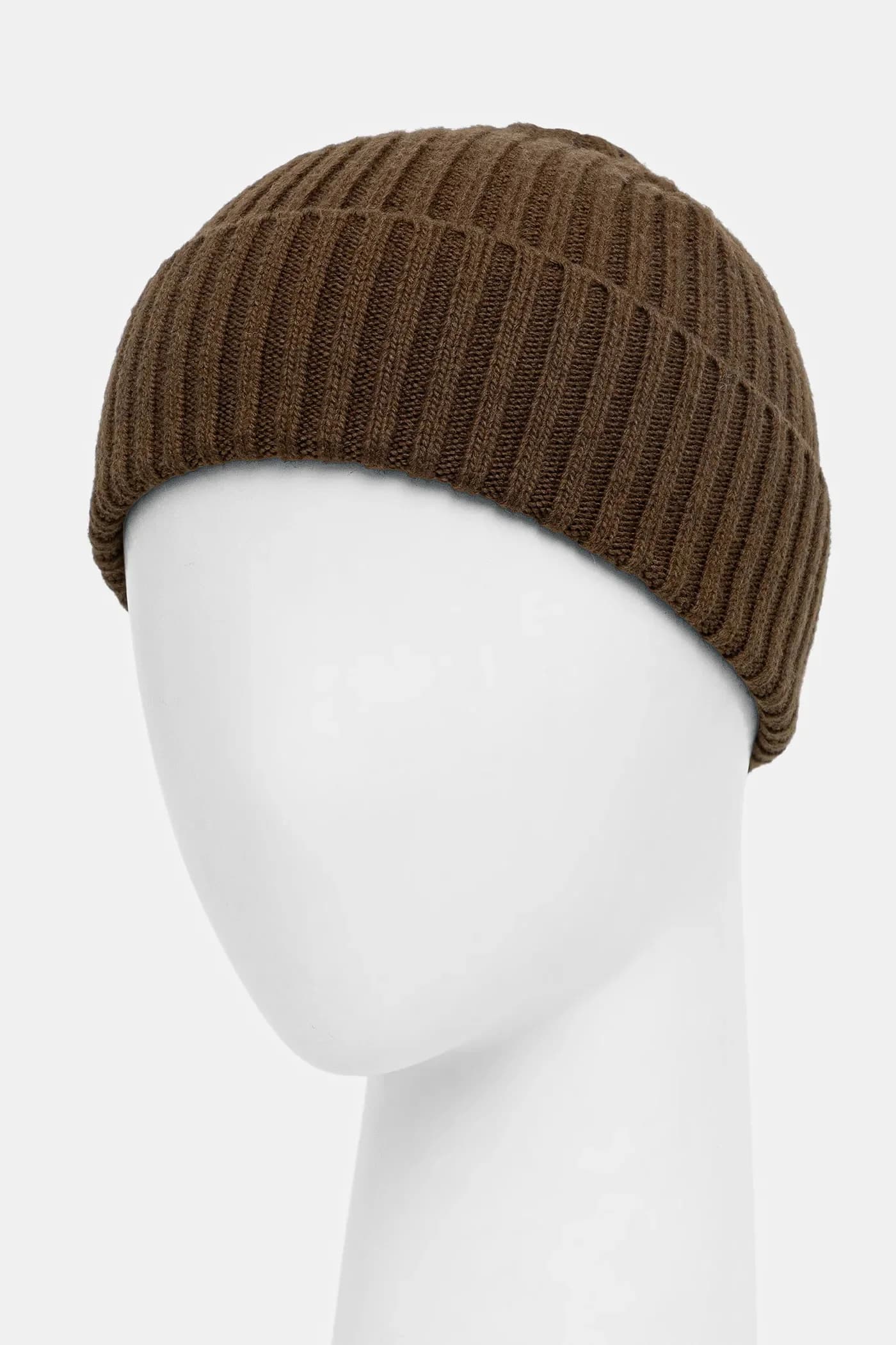 Шапка из смесовой шерсти - фото 2