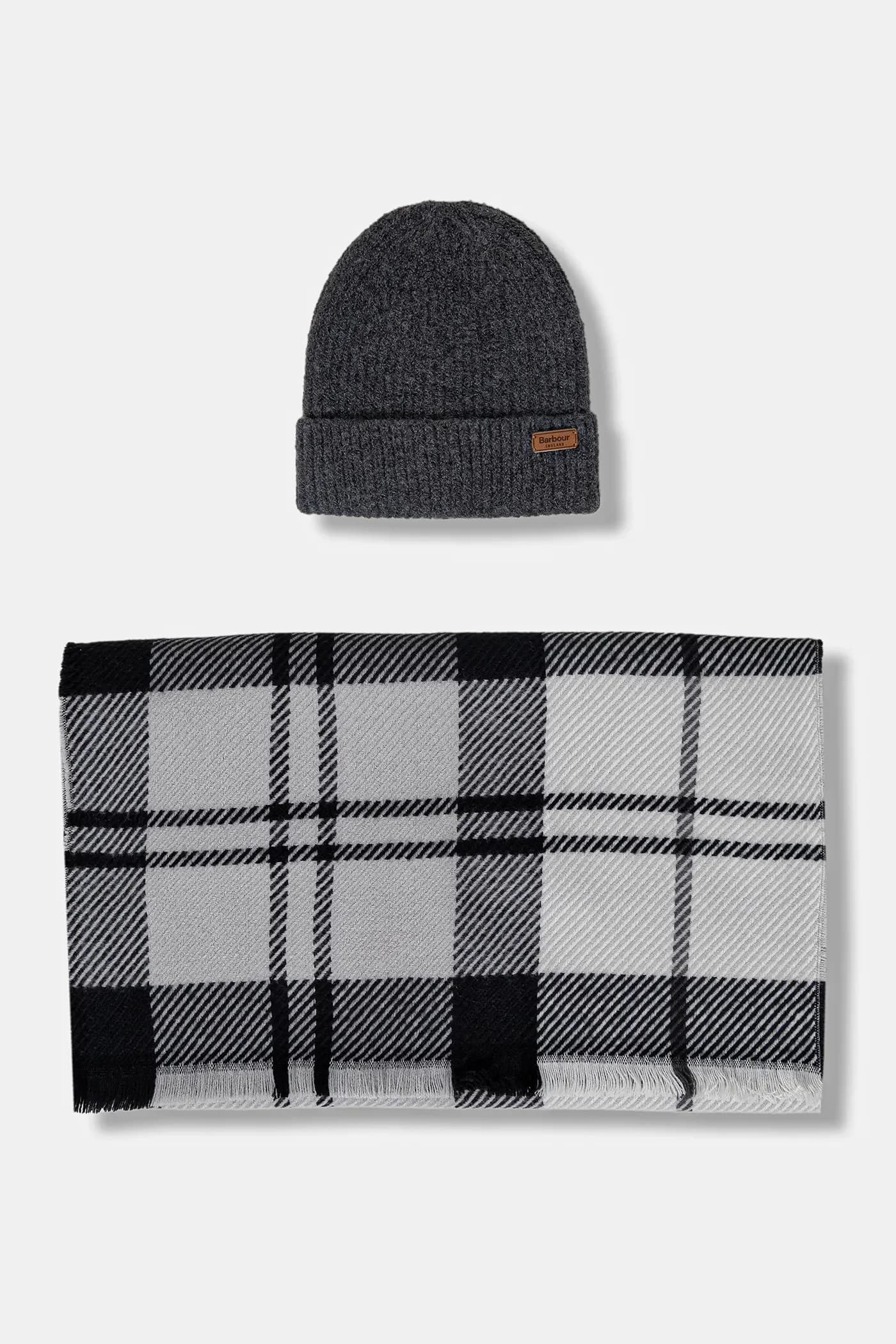 Шапка и шарф