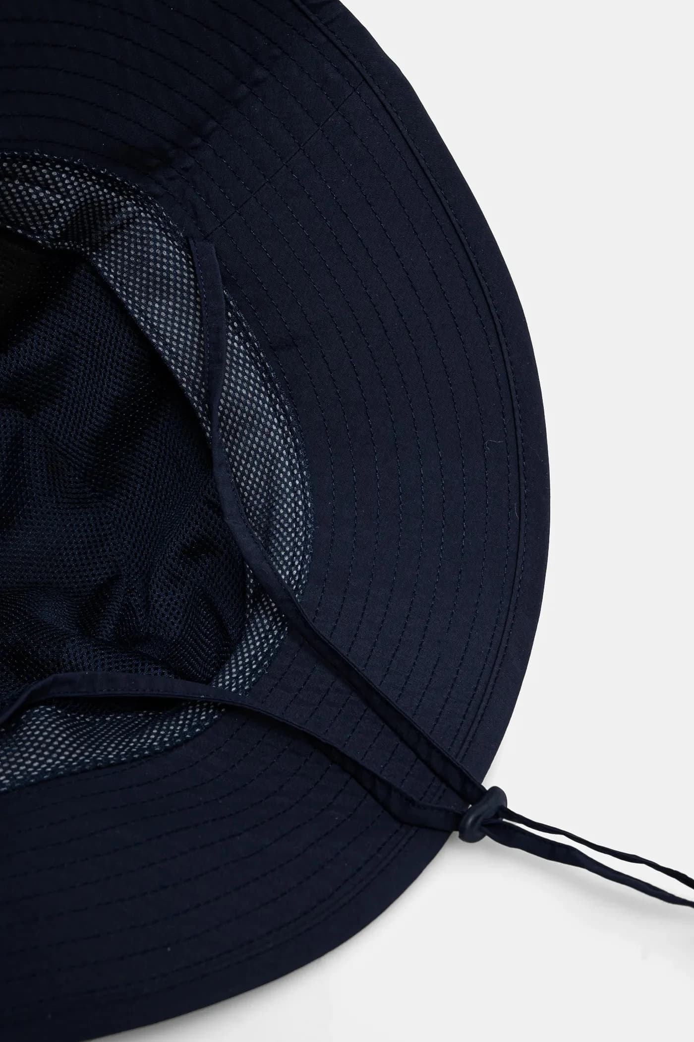 Шляпа с бриллиантовым гербом - фото 4