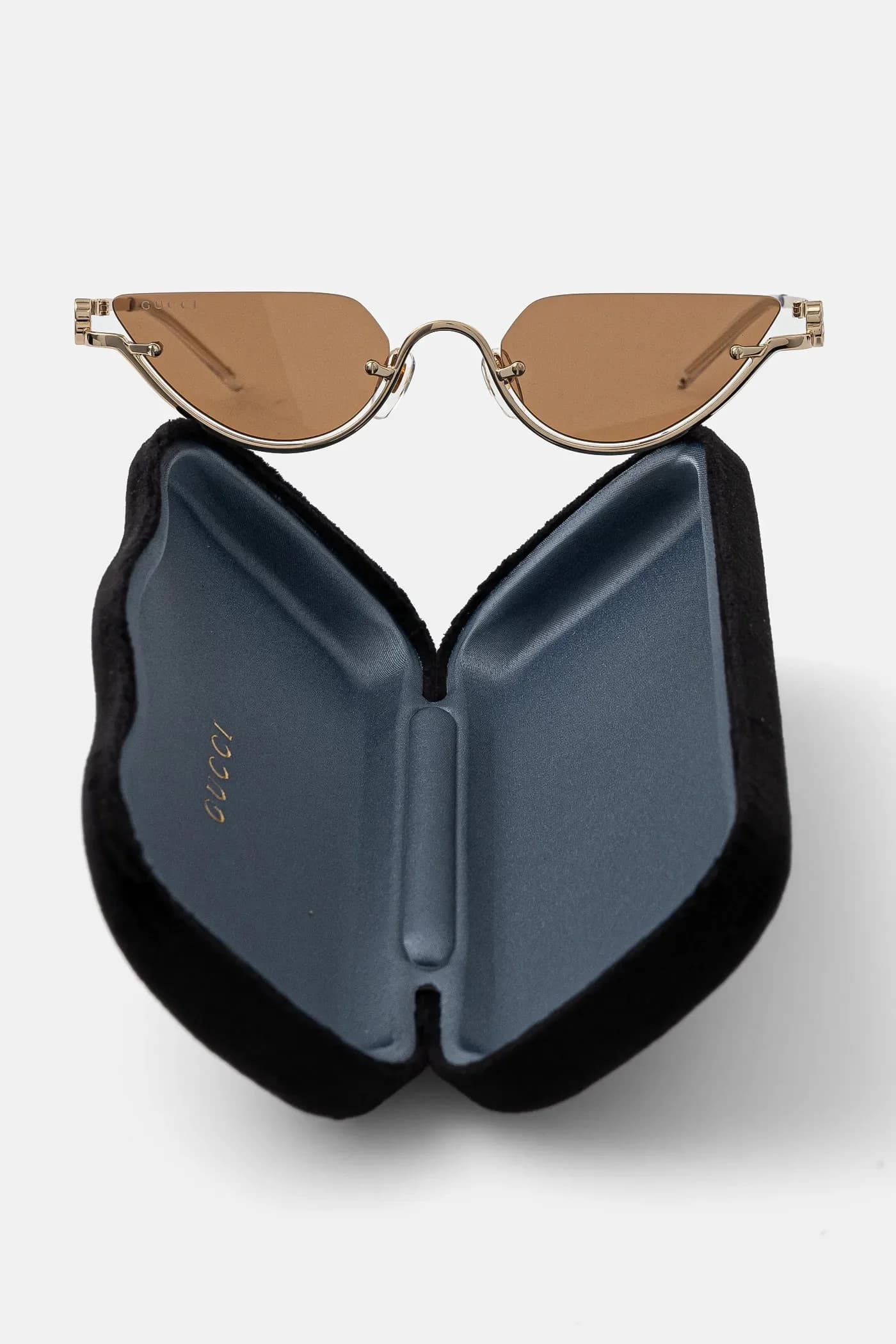 Солнцезащитные очки - фото 4