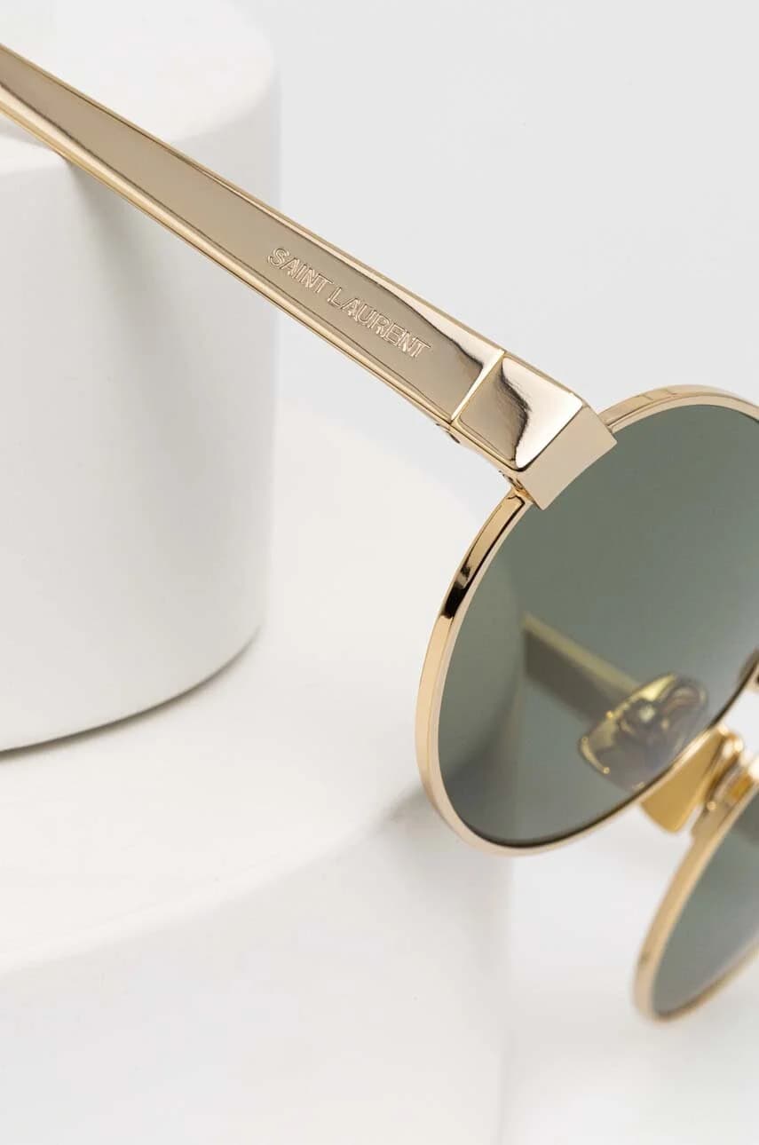 Солнцезащитные очки - фото 5