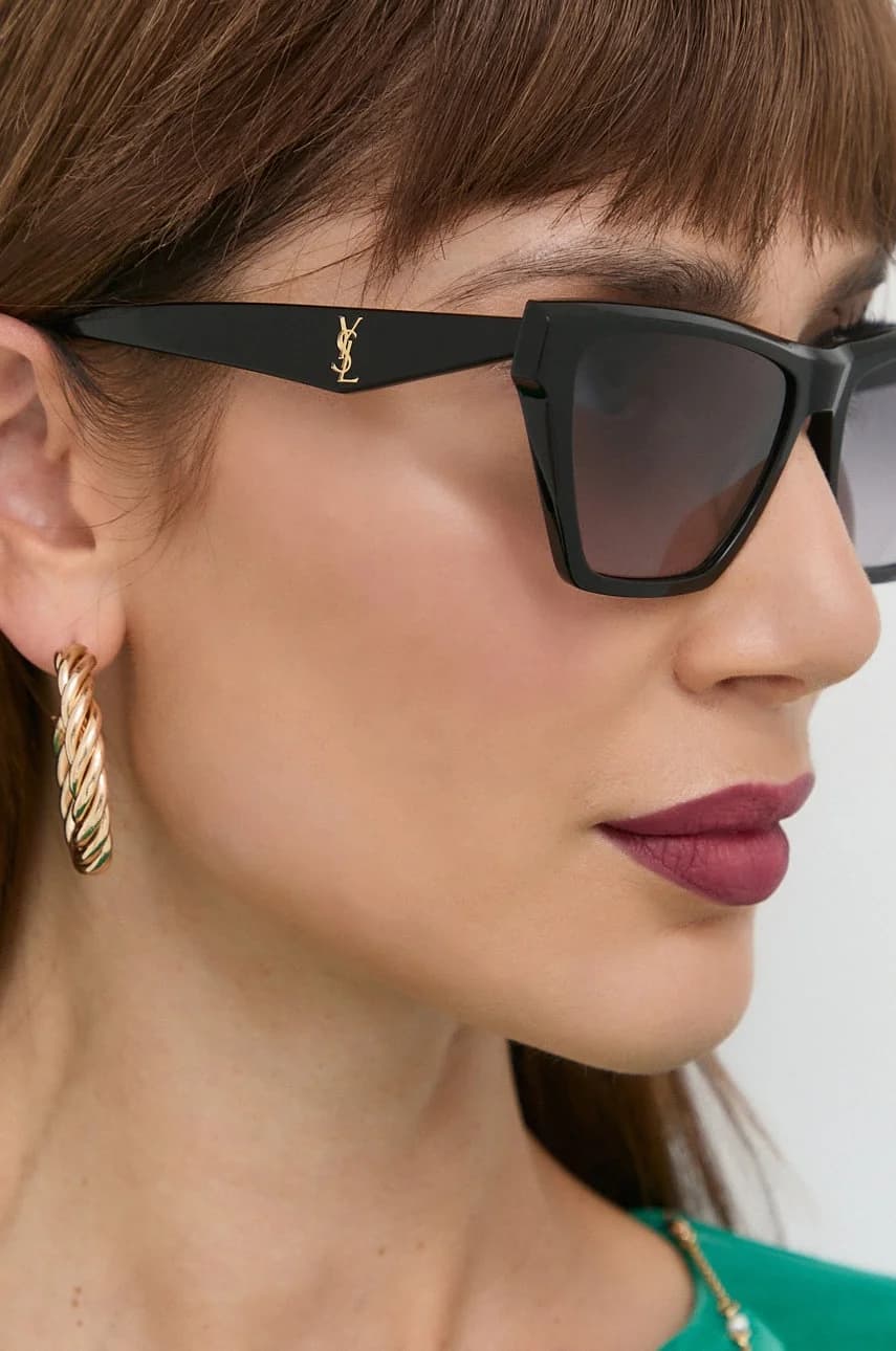 Солнцезащитные очки - фото 6