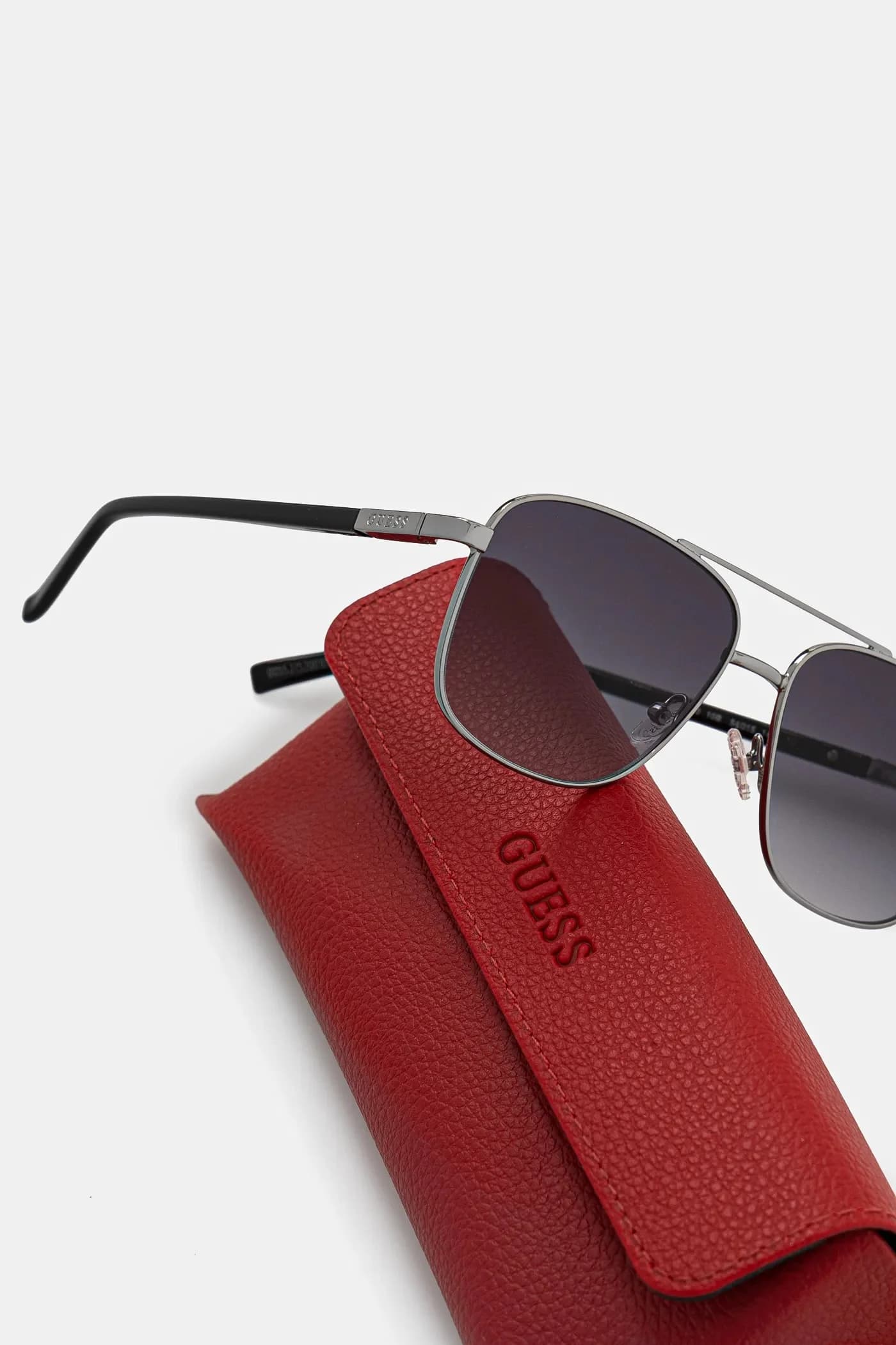 Солнцезащитные очки - фото 3