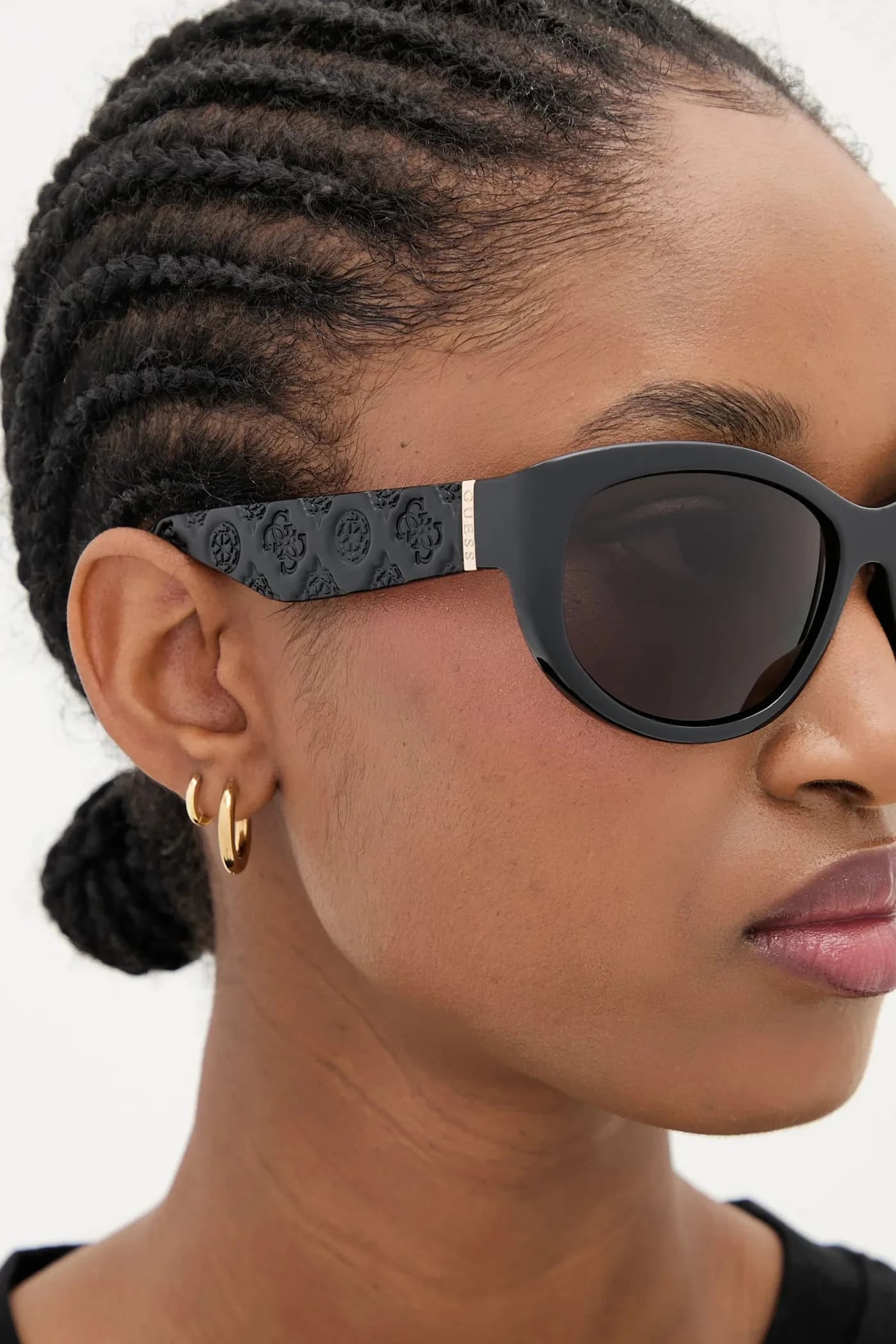 Солнцезащитные очки - фото 10