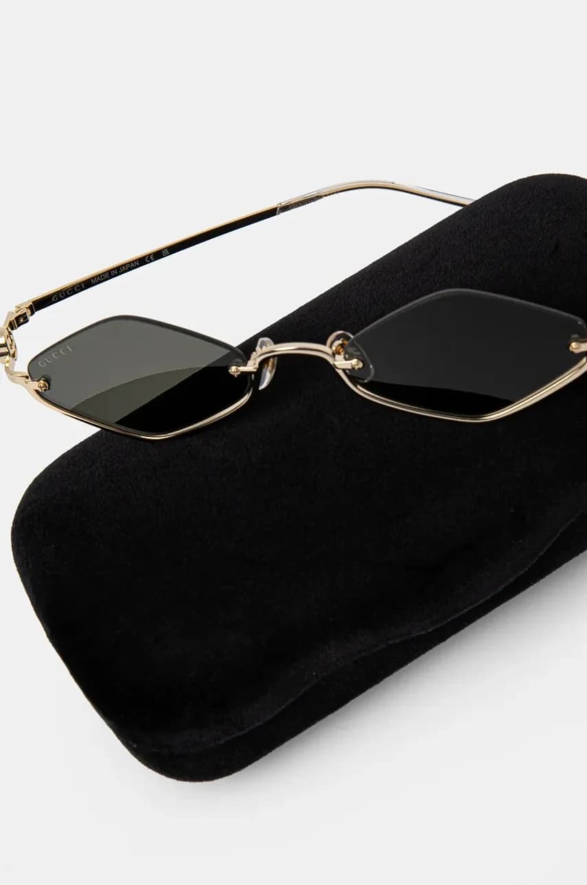 Солнцезащитные очки - фото 4