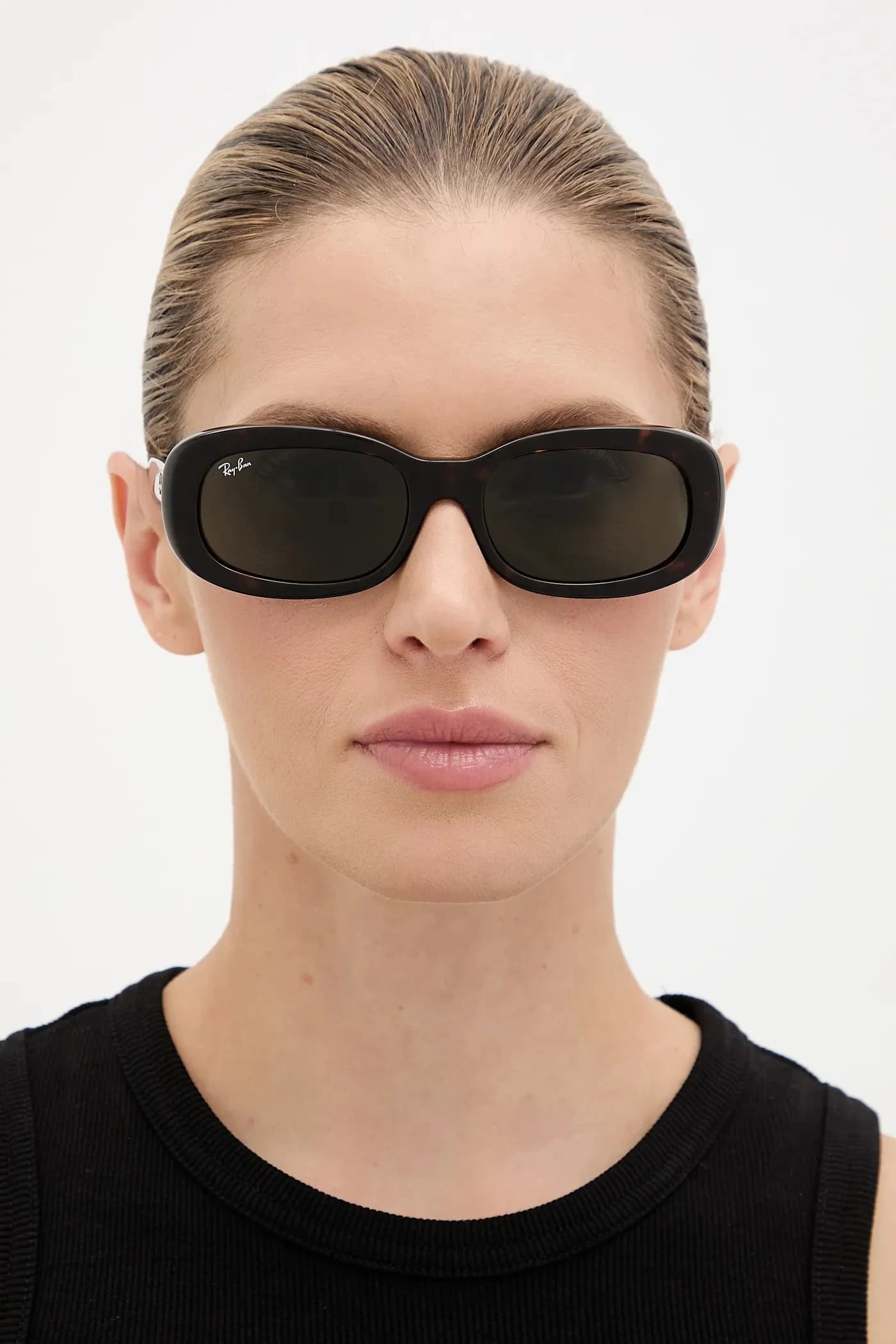 Солнцезащитные очки - фото 7