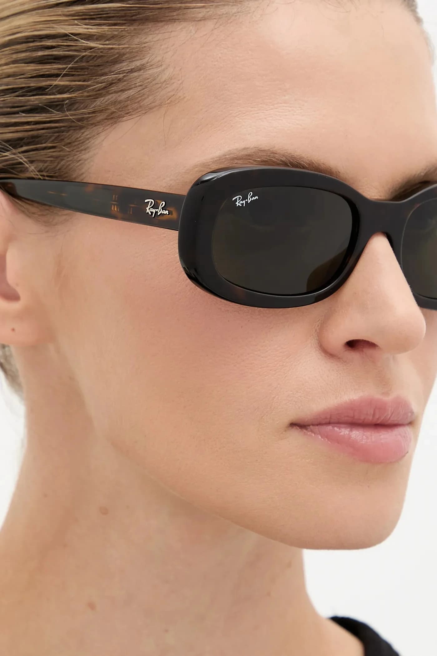 Солнцезащитные очки - фото 8