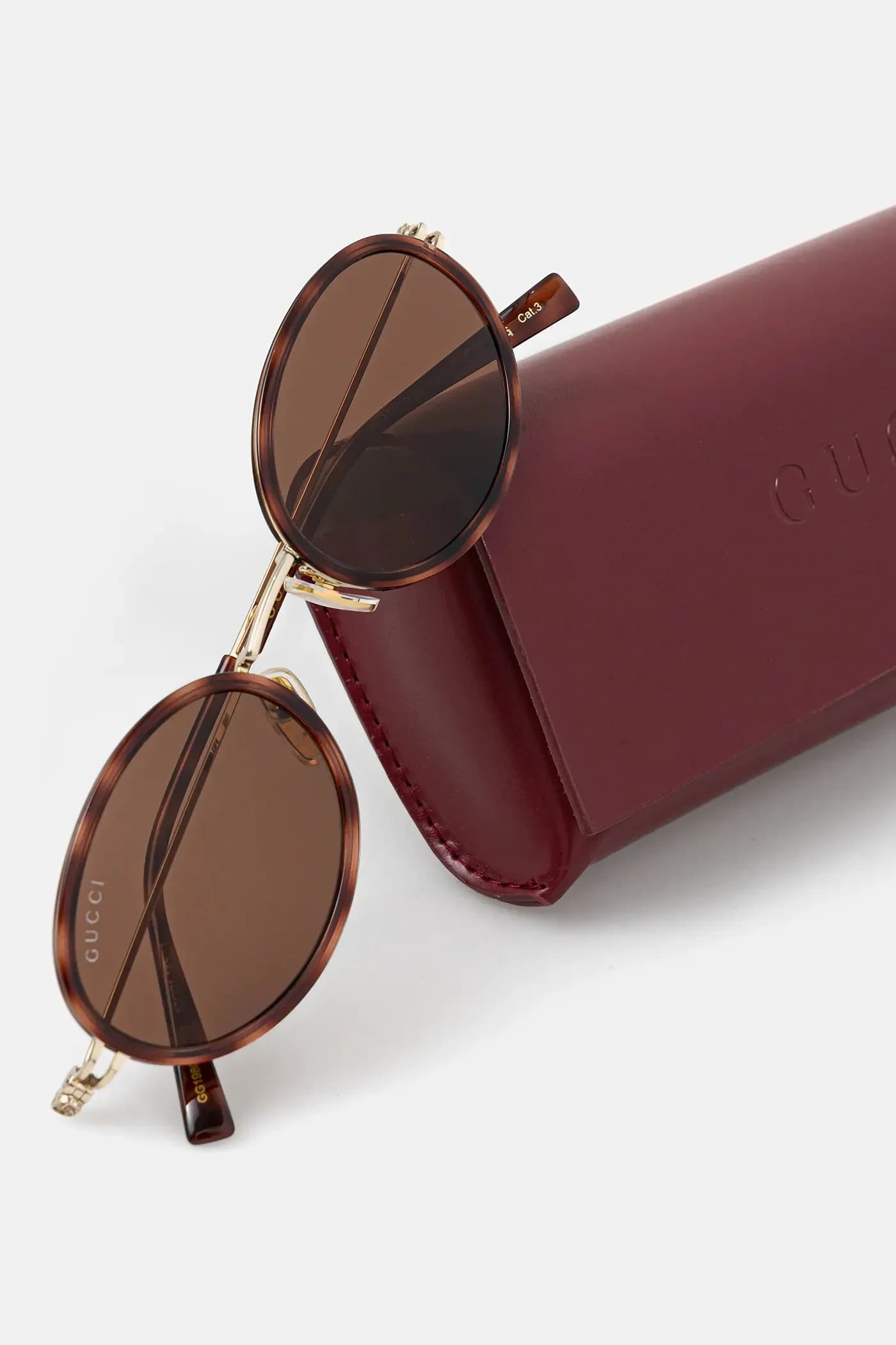 Солнцезащитные очки - фото 4