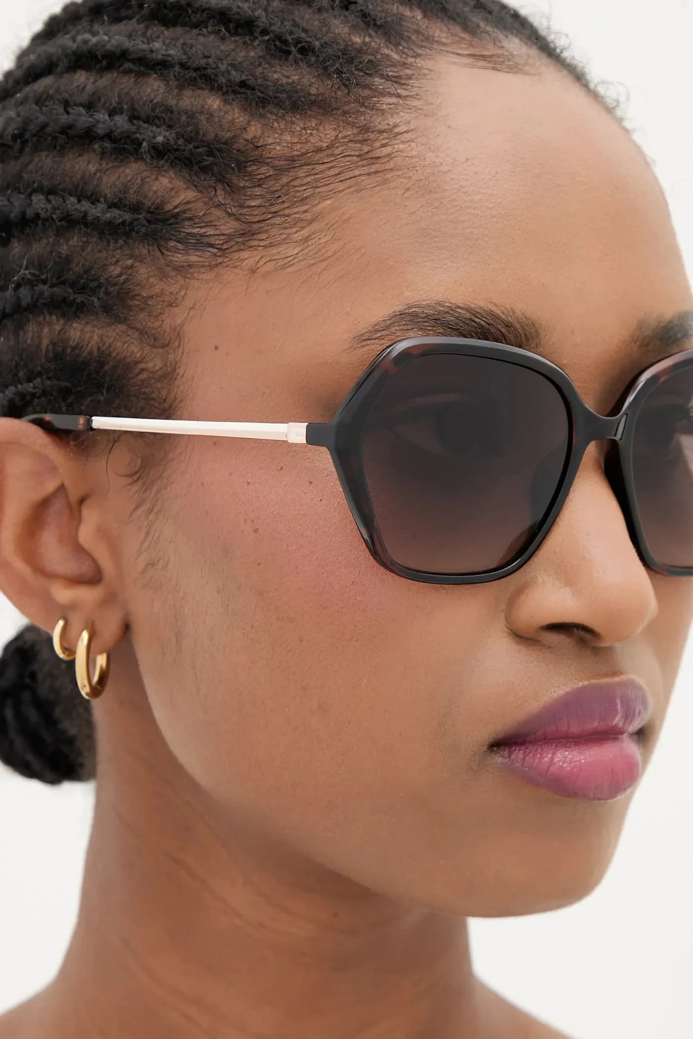 Солнцезащитные очки - фото 10