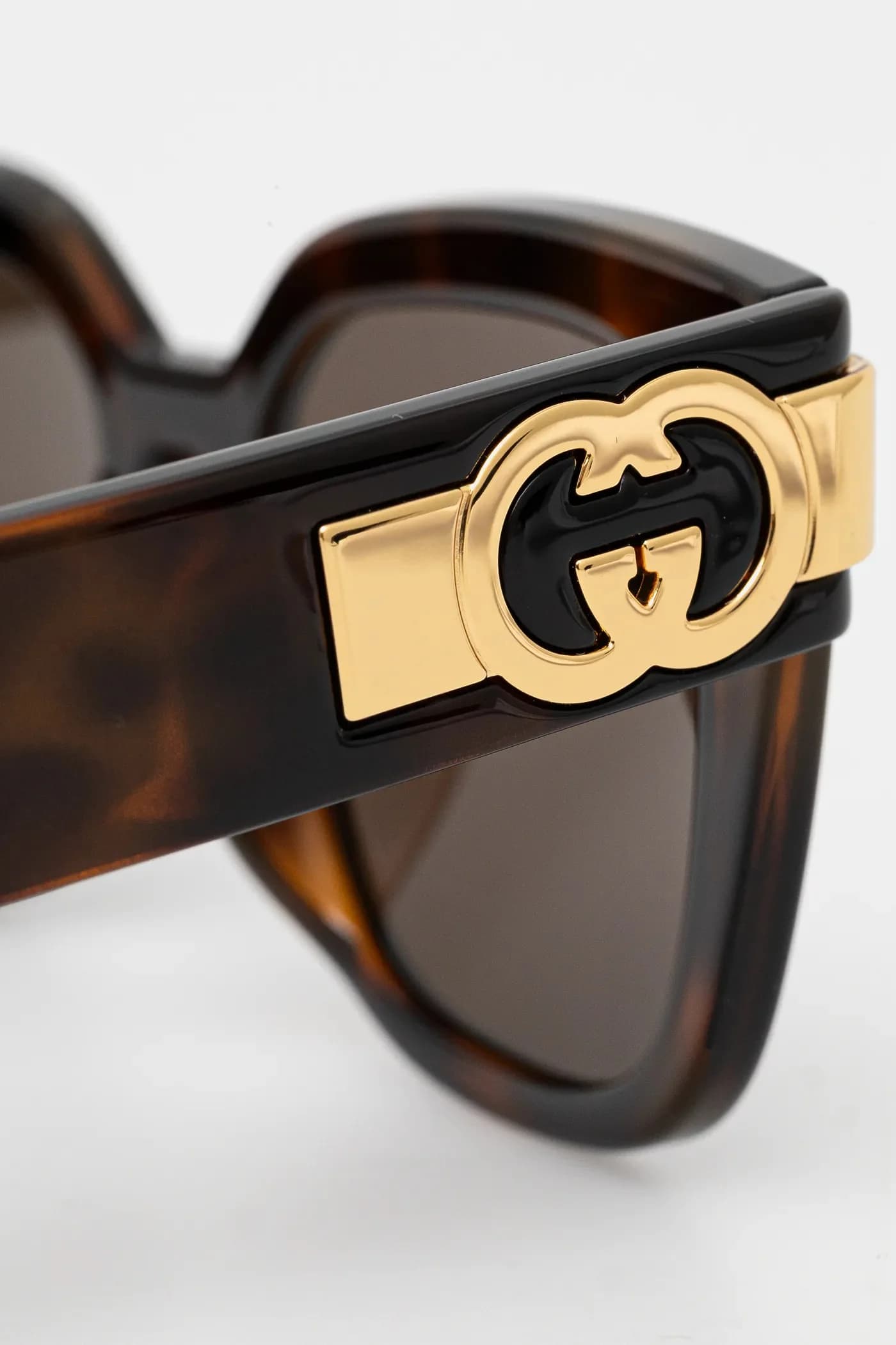 Солнцезащитные очки - фото 4