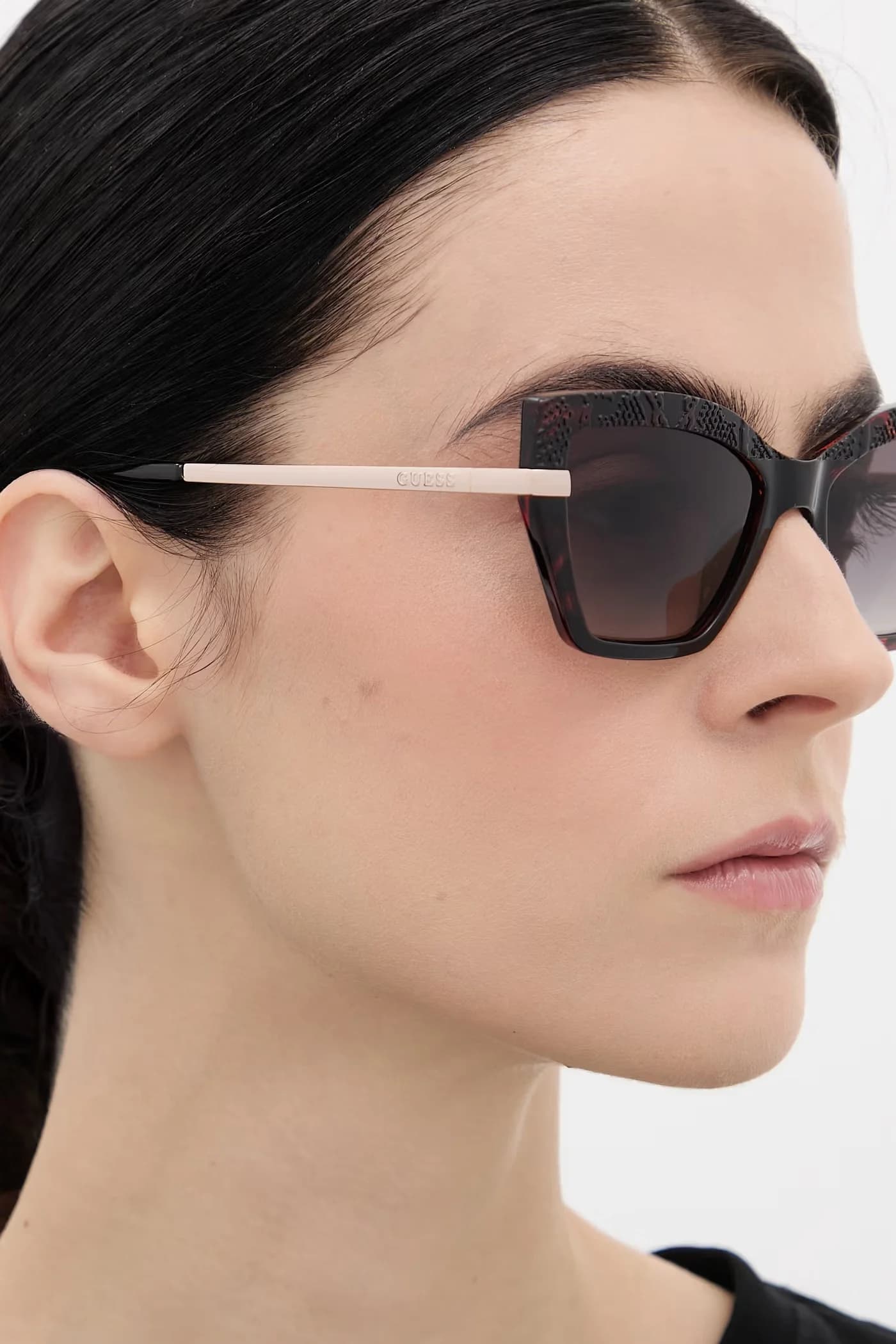 Солнцезащитные очки - фото 10