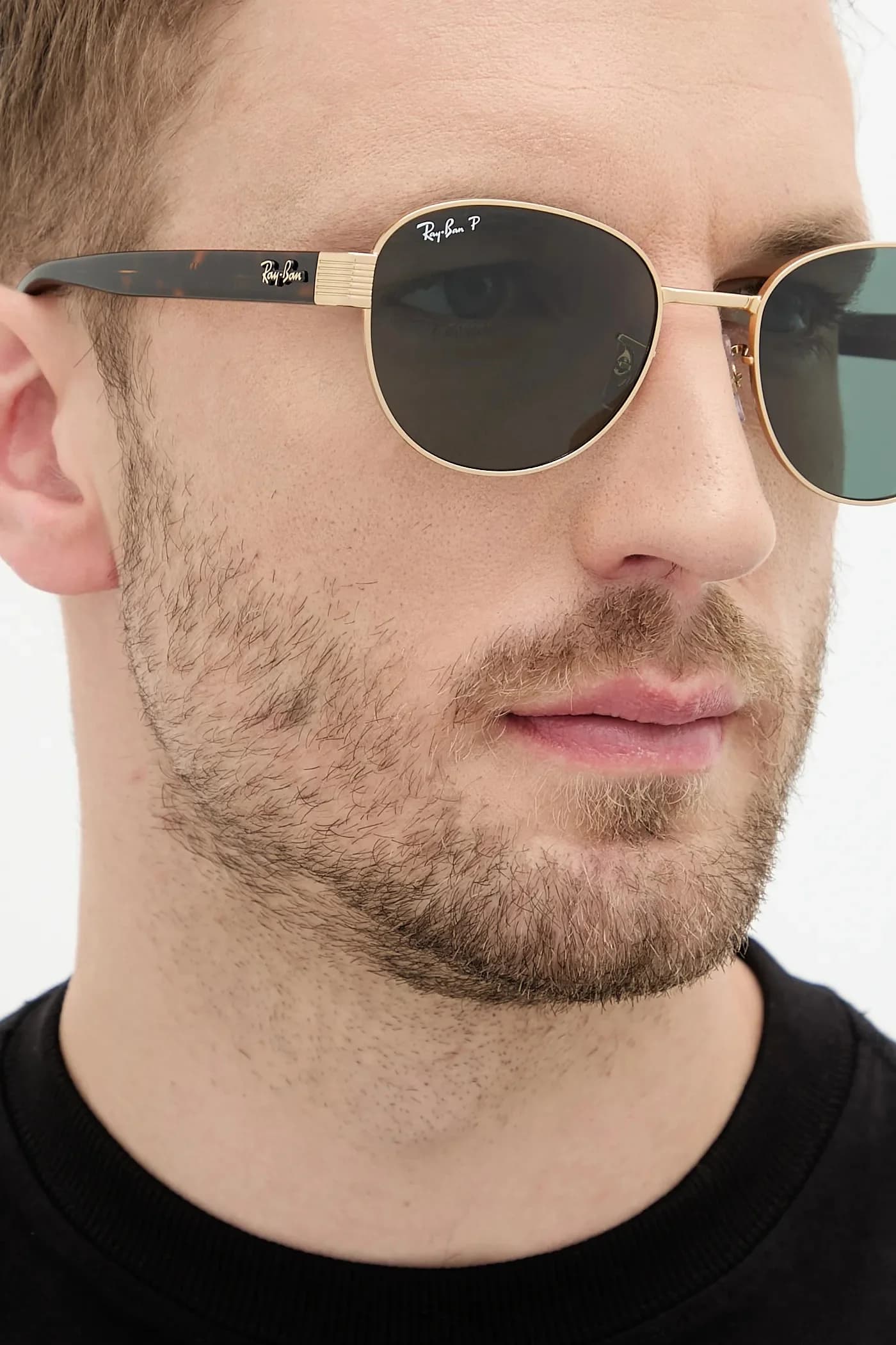 Солнцезащитные очки - фото 9