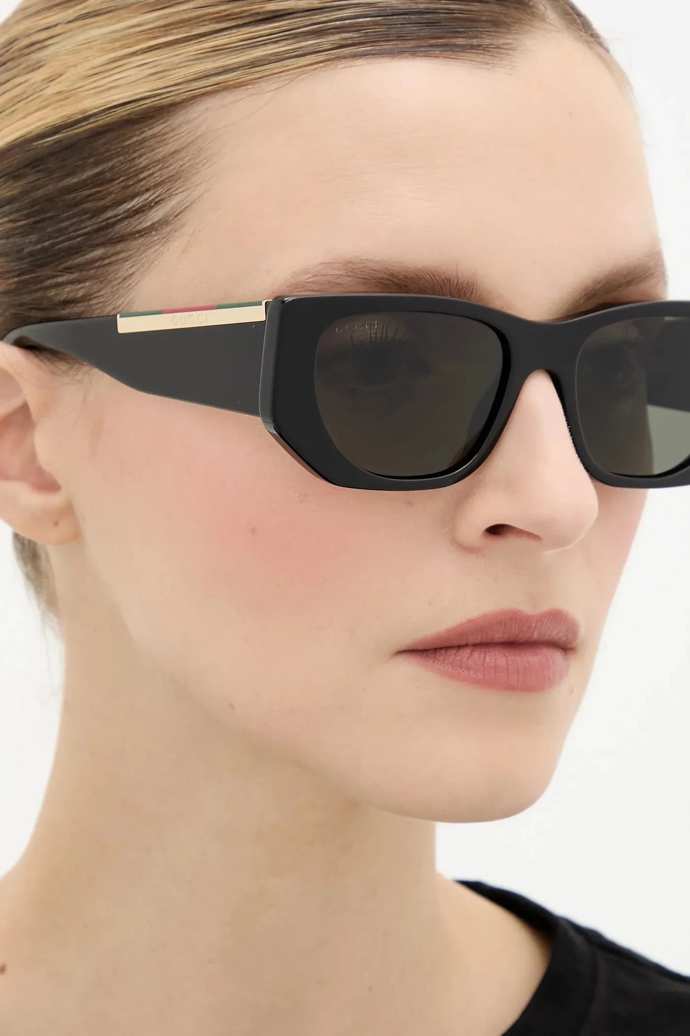 Солнцезащитные очки - фото 7