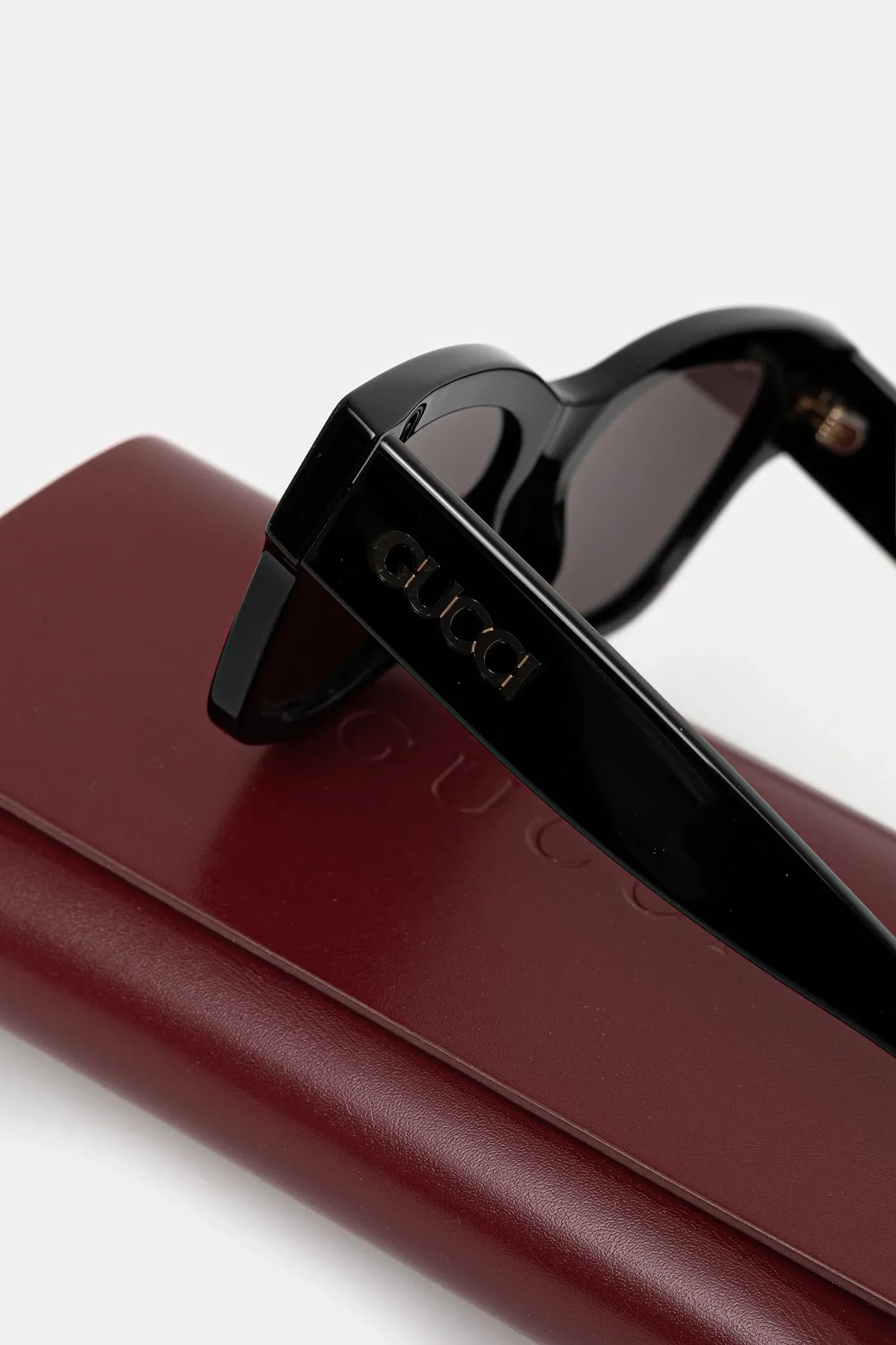 Солнцезащитные очки - фото 4