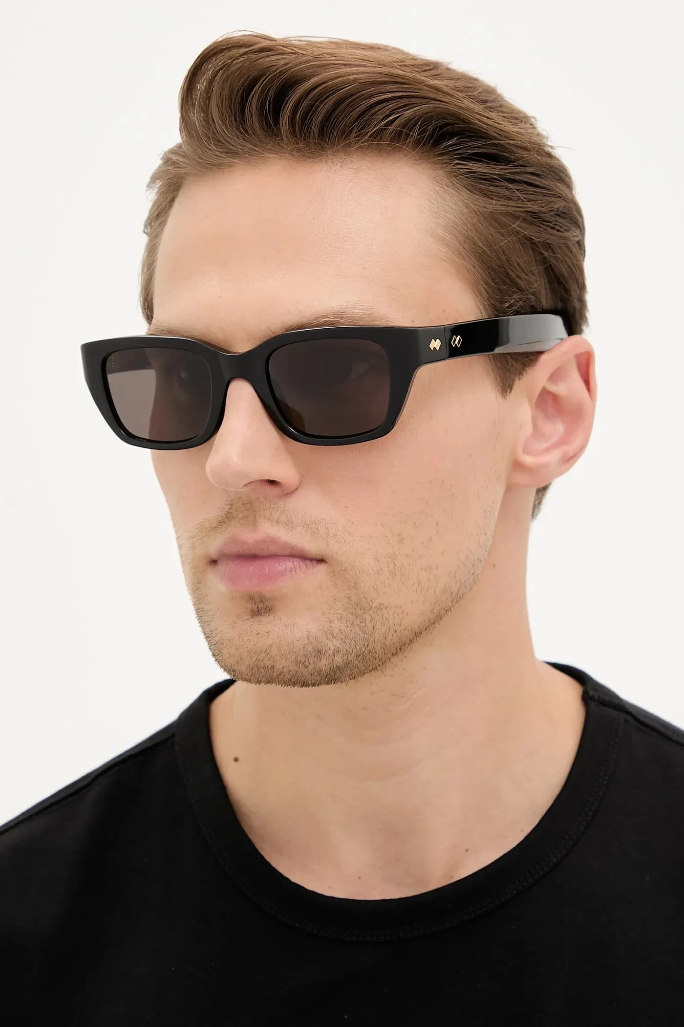 Солнцезащитные очки - фото 2