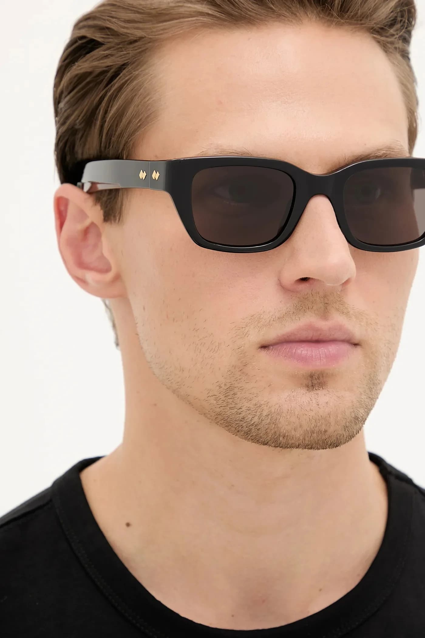 Солнцезащитные очки - фото 5