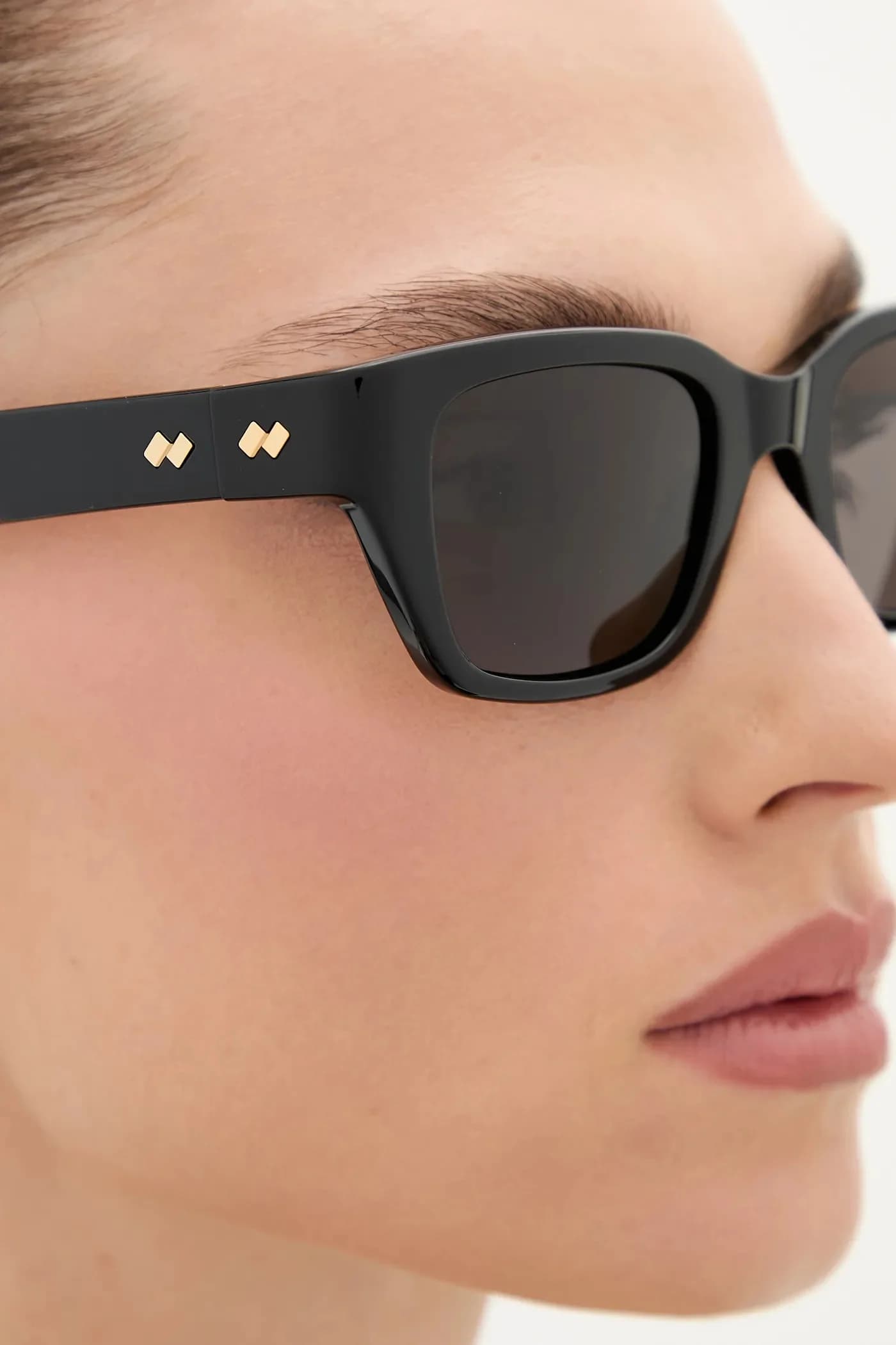 Солнцезащитные очки - фото 7