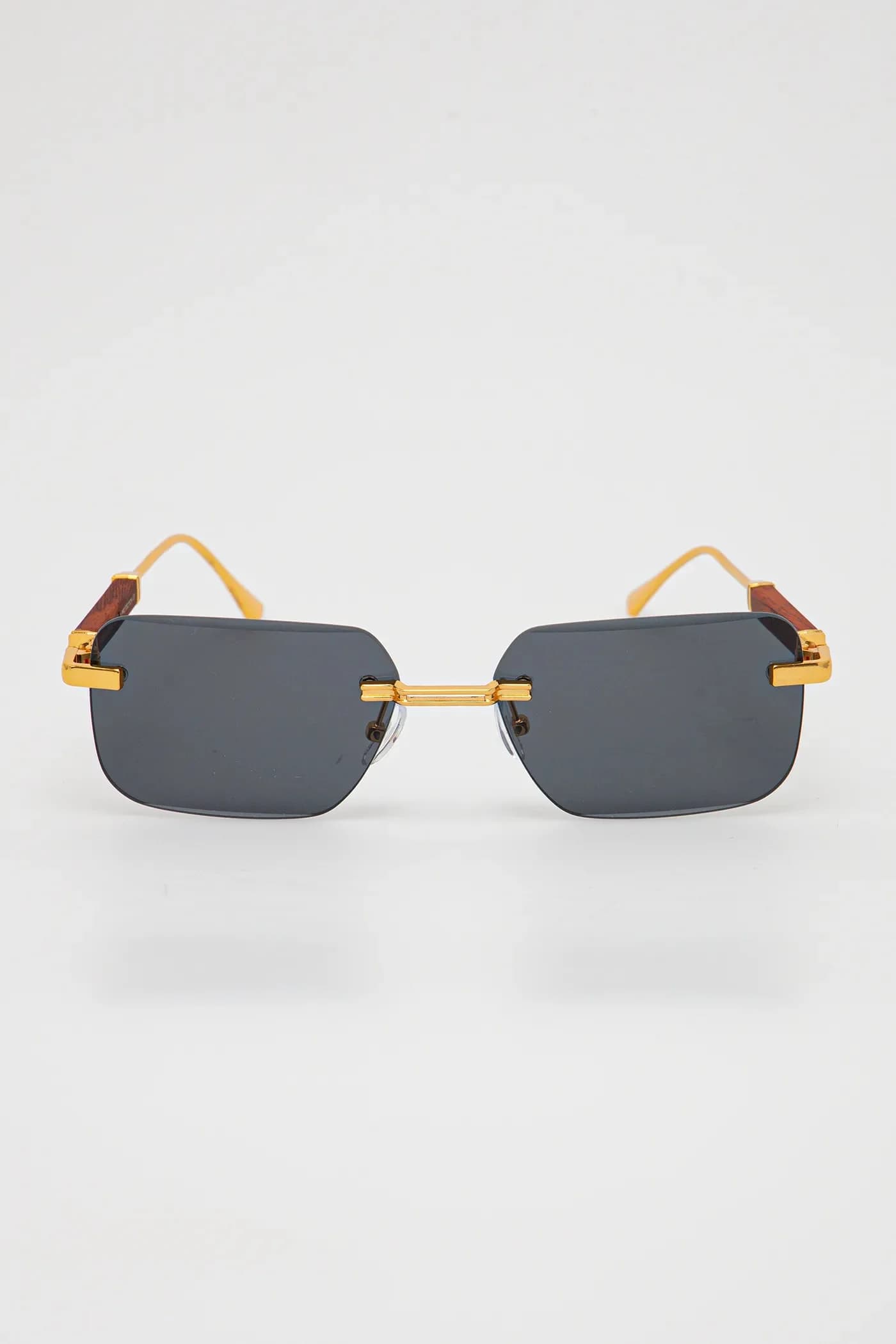 Солнцезащитные очки - фото 2