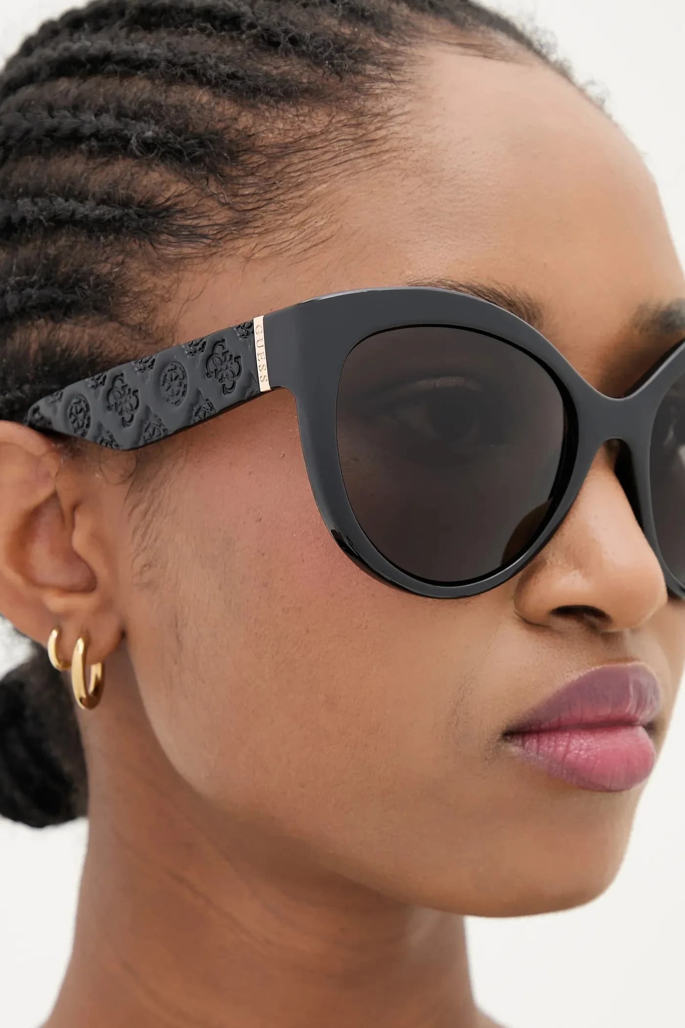 Солнцезащитные очки - фото 10