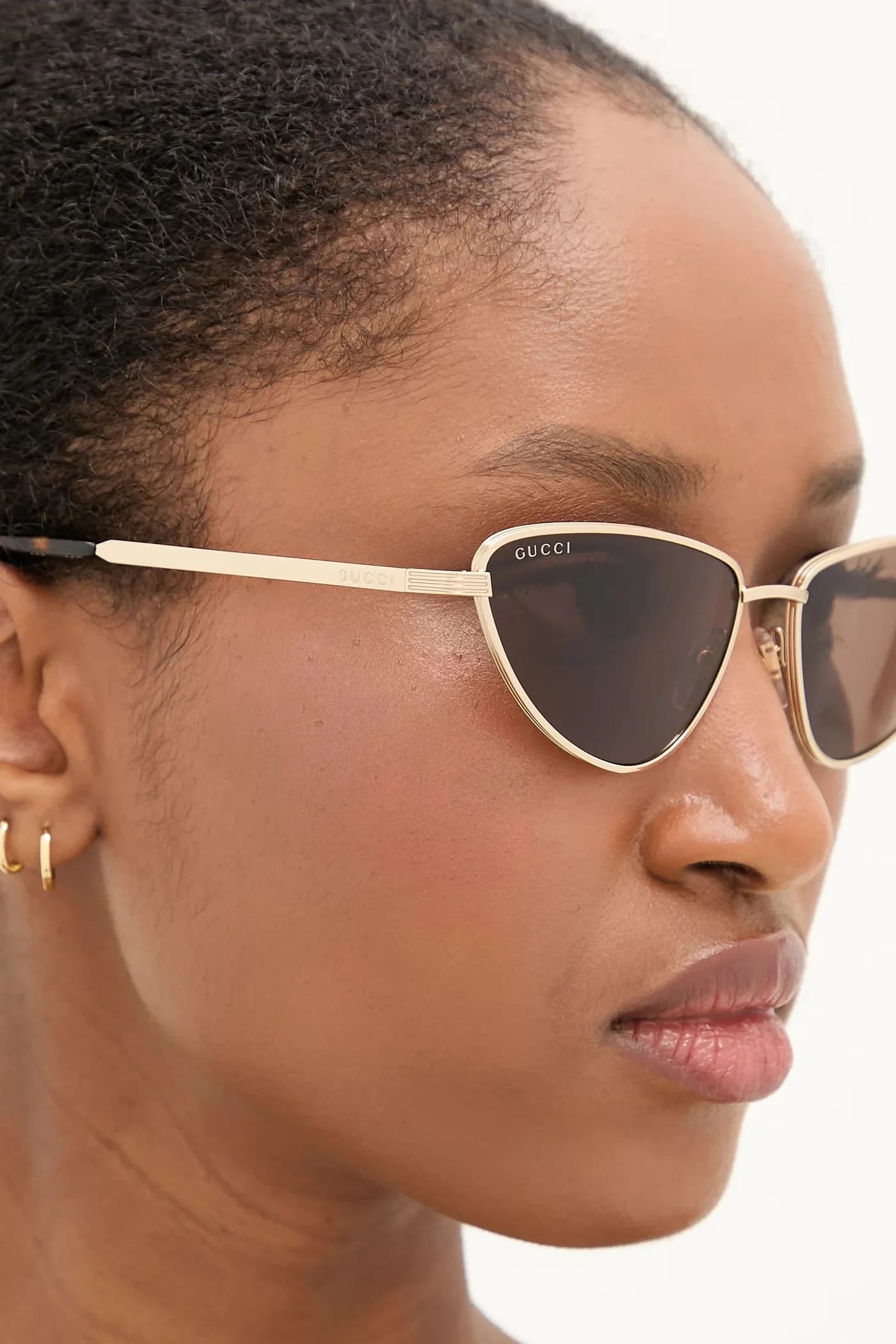 Солнцезащитные очки - фото 6