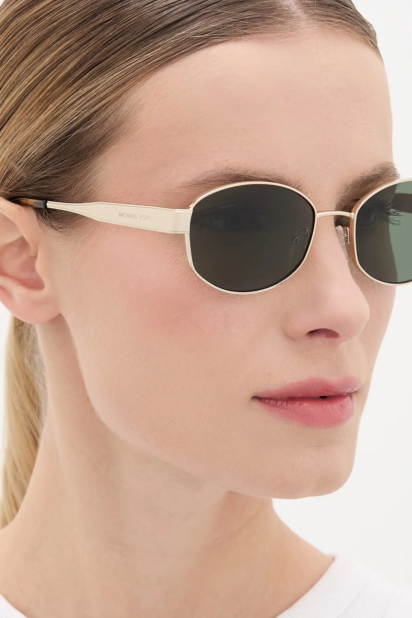 Солнцезащитные очки - фото 3