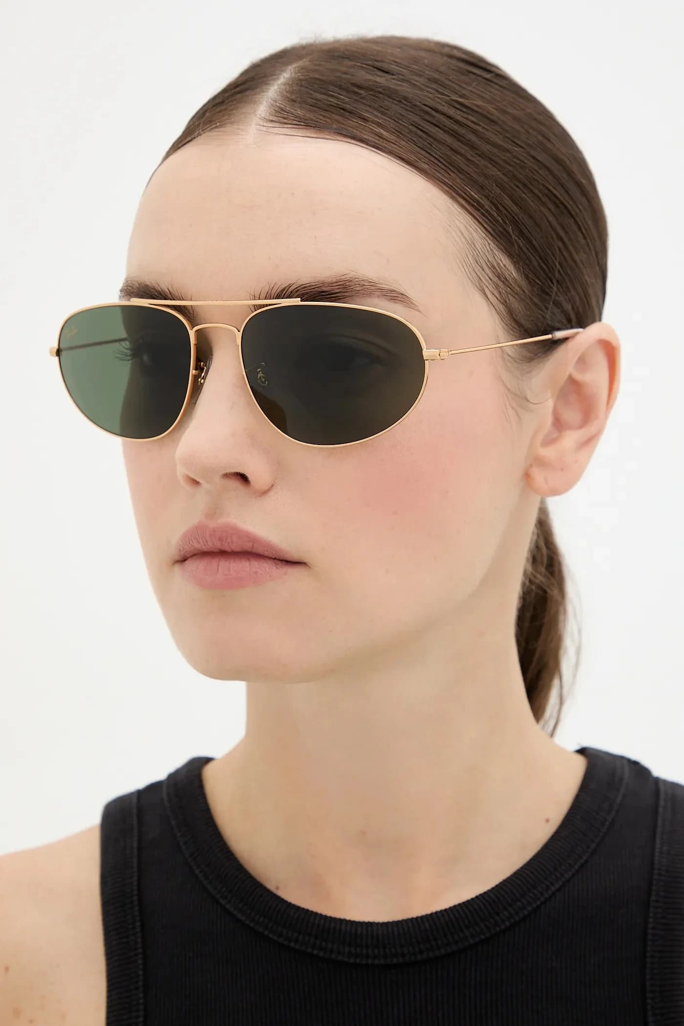 Солнцезащитные очки - фото 3