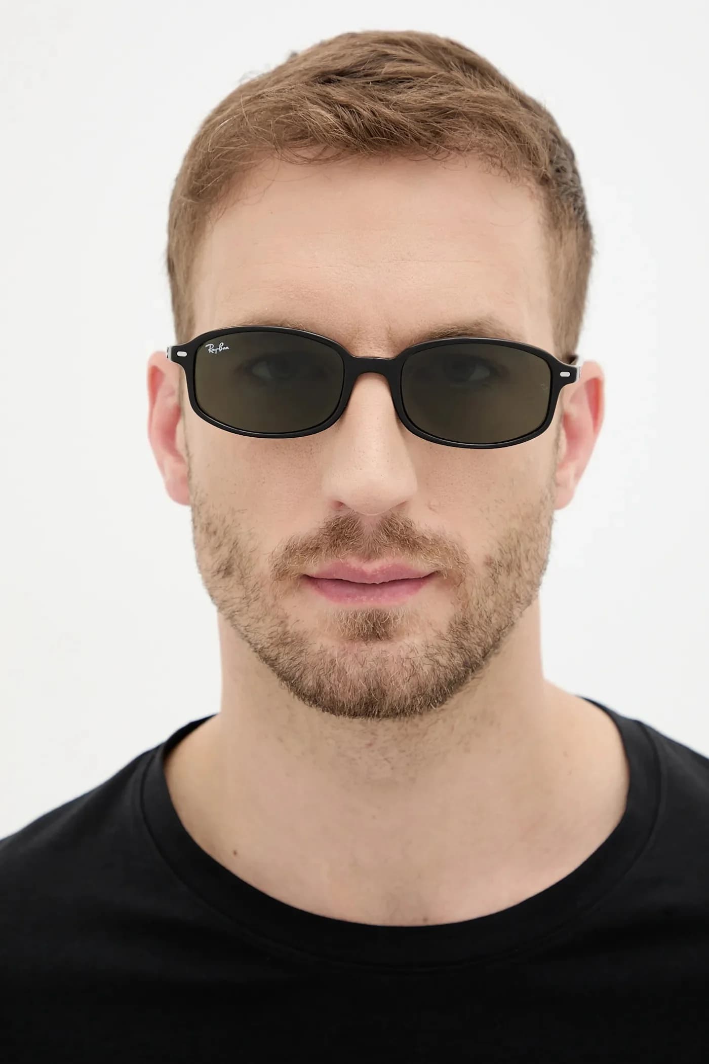 Солнцезащитные очки - фото 8