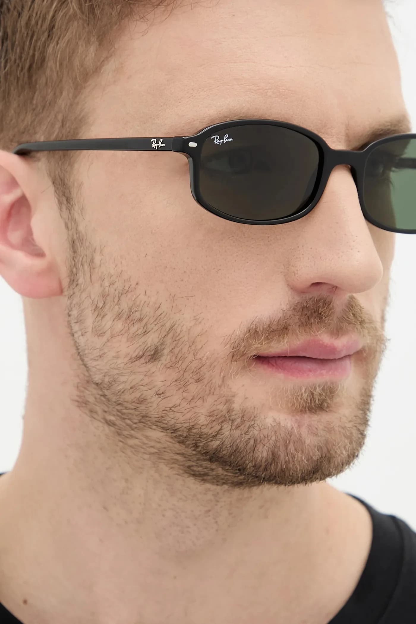 Солнцезащитные очки - фото 9