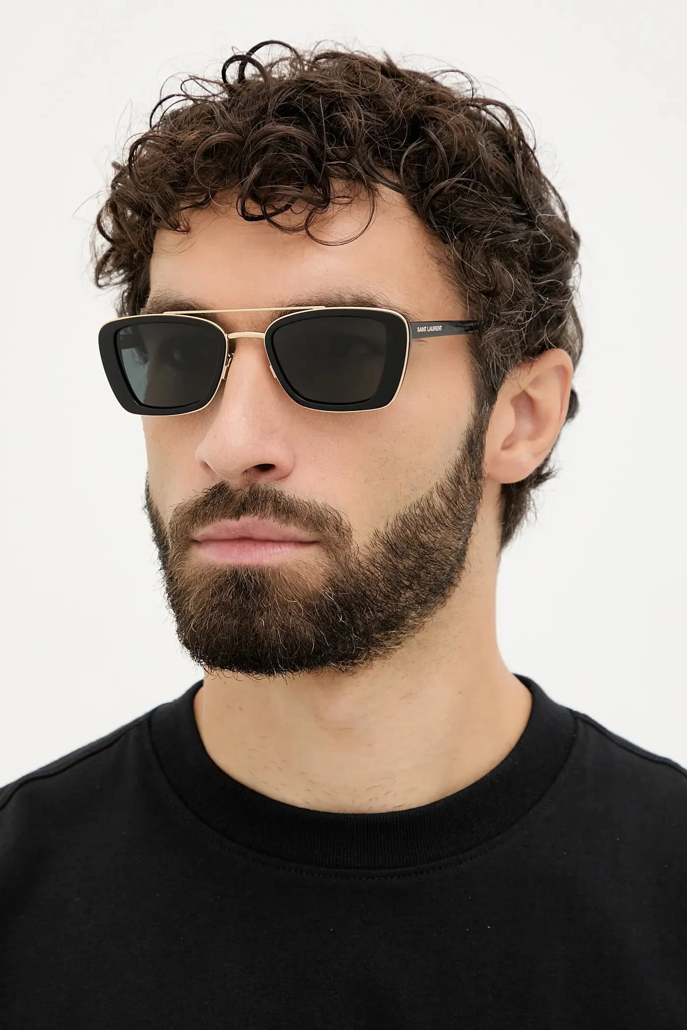 Солнцезащитные очки - фото 2