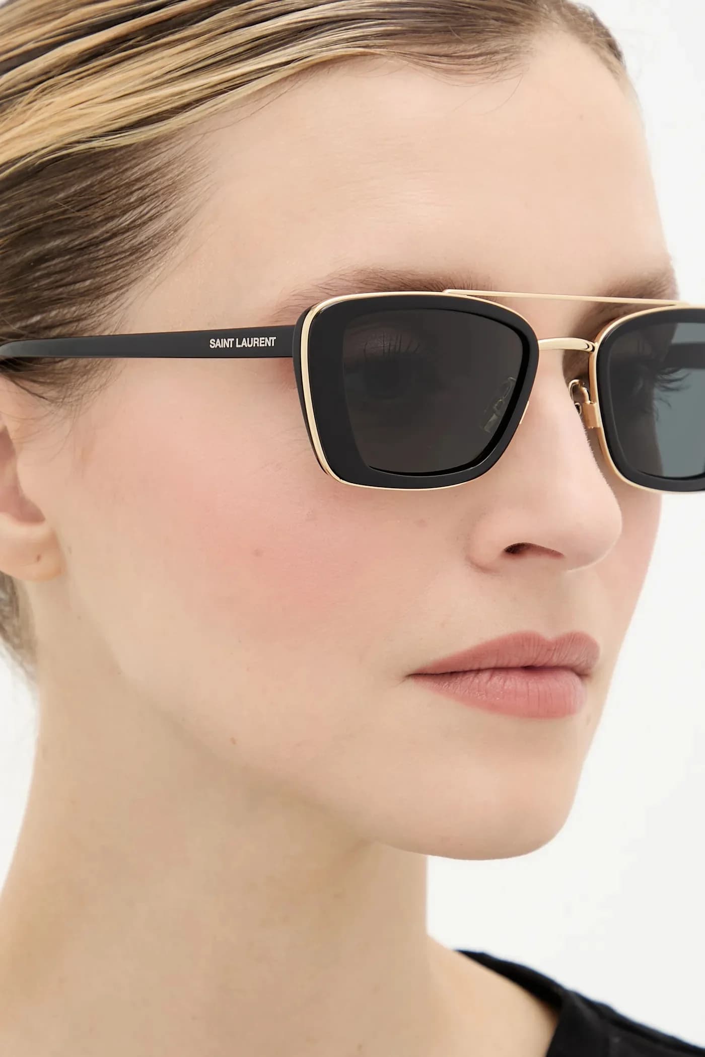 Солнцезащитные очки - фото 9