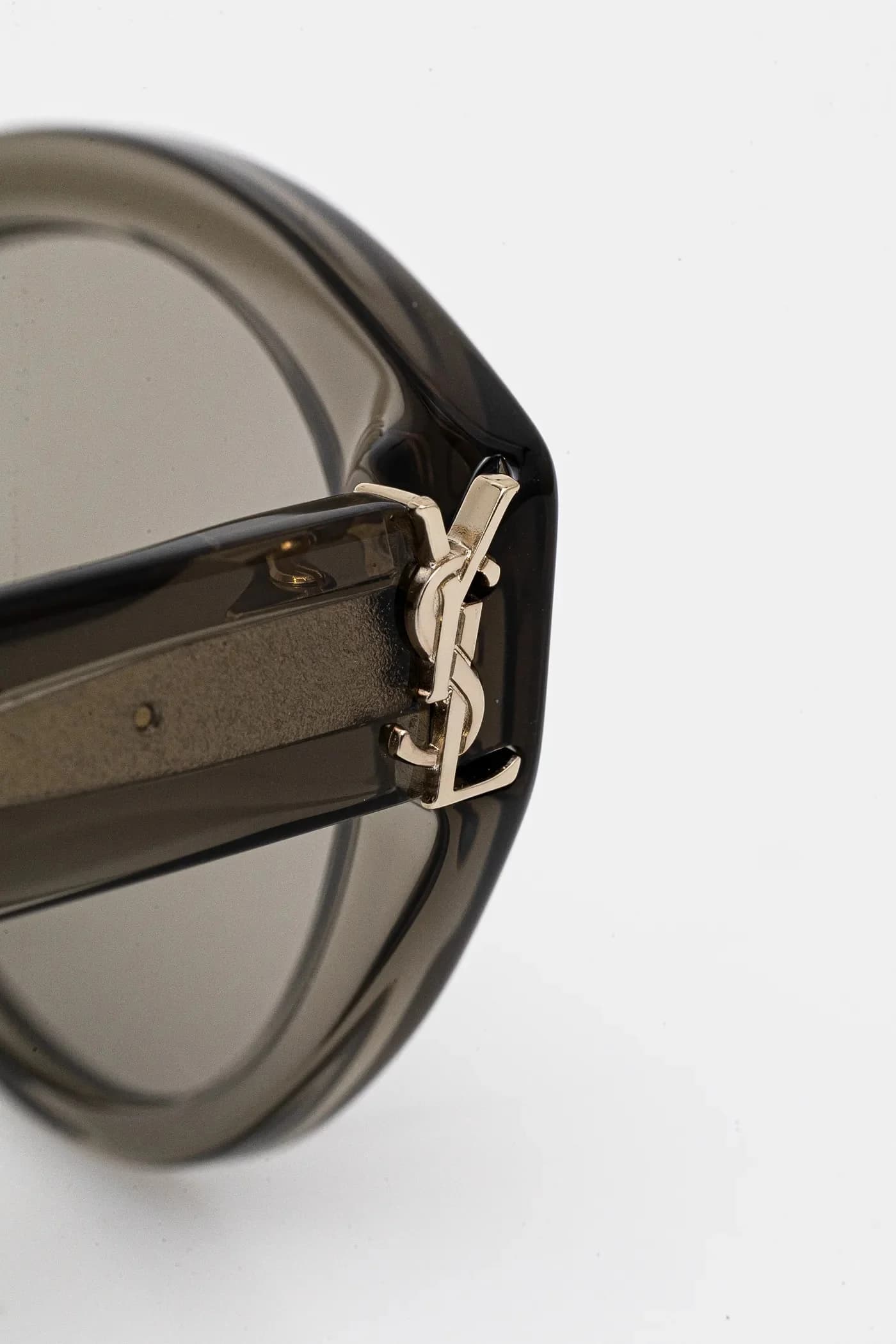 Солнцезащитные очки - фото 4