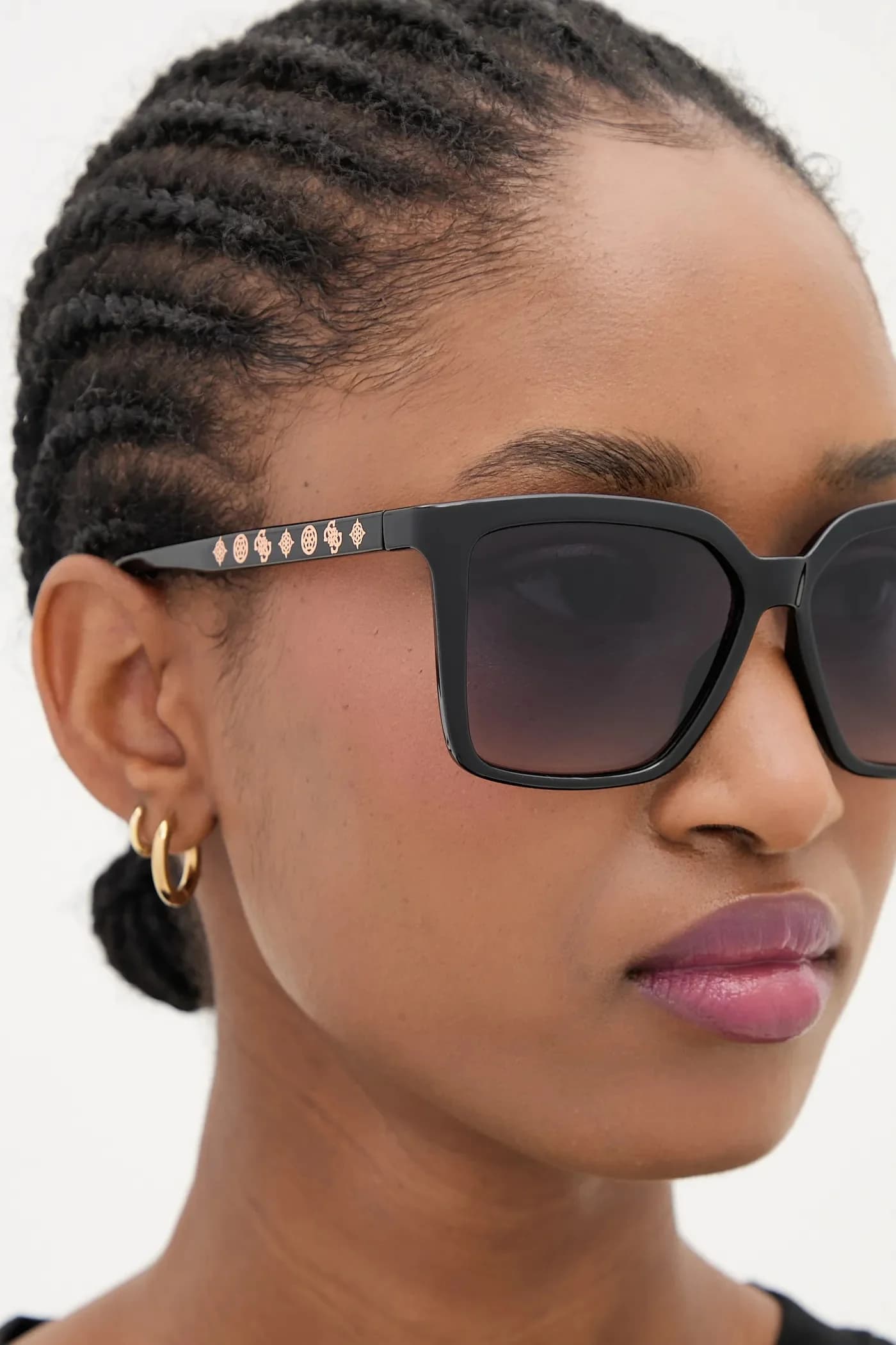 Солнцезащитные очки - фото 6