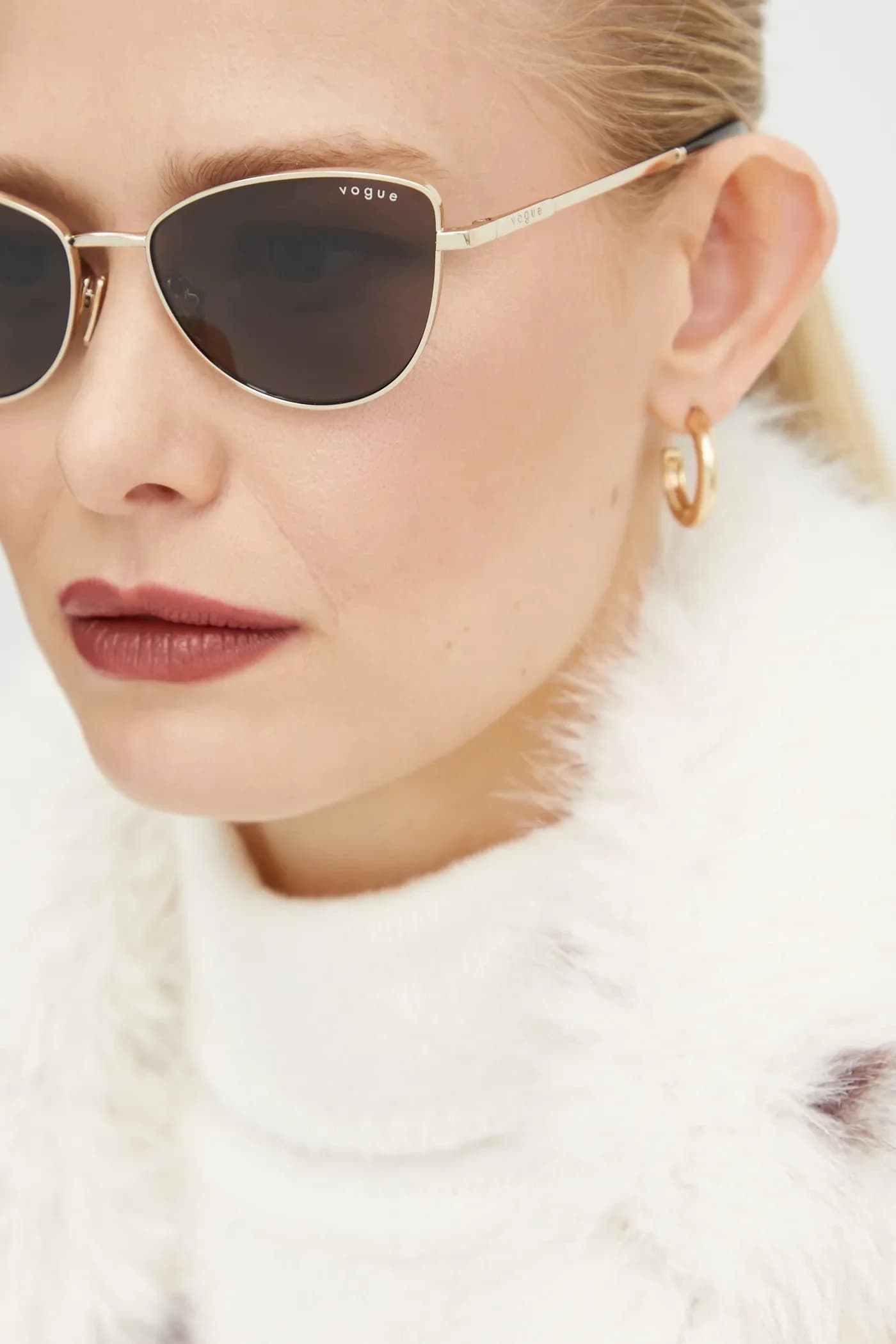 Солнцезащитные очки - фото 8