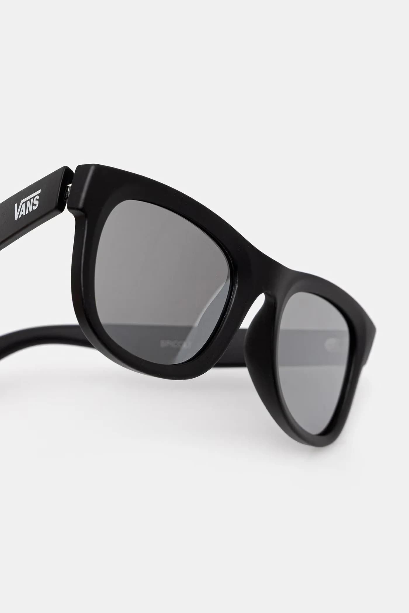 Солнцезащитные очки - фото 3