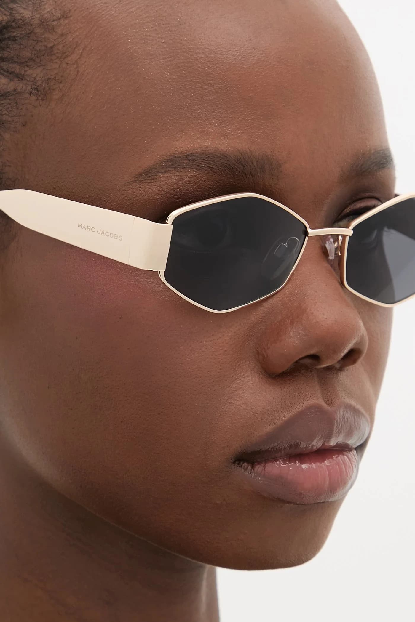 Солнцезащитные очки - фото 7