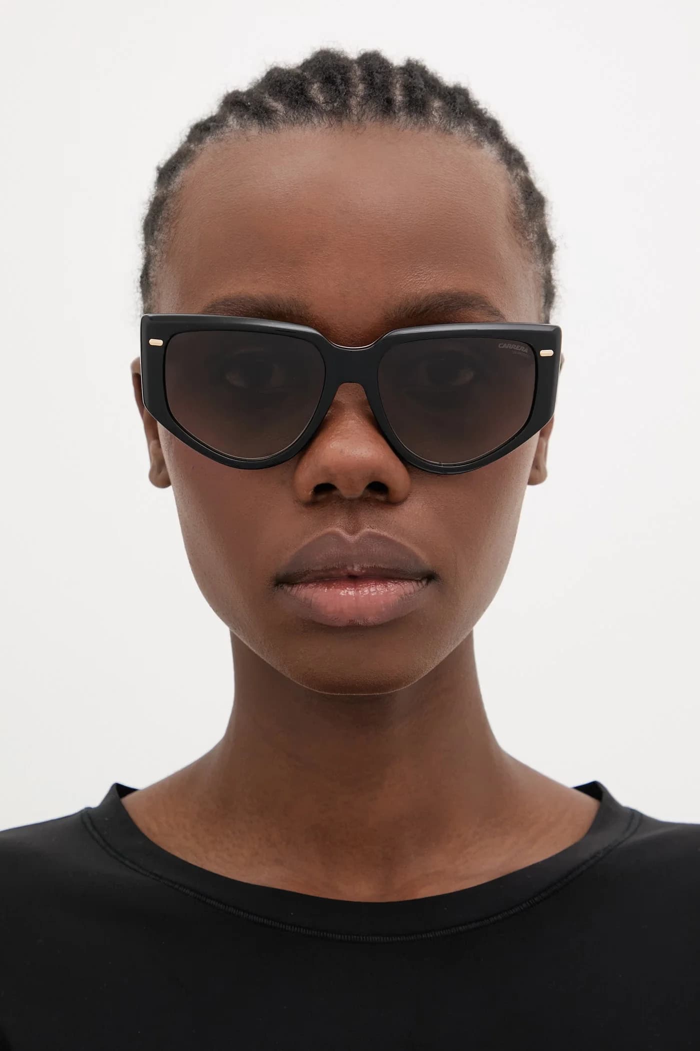 Солнцезащитные очки - фото 6