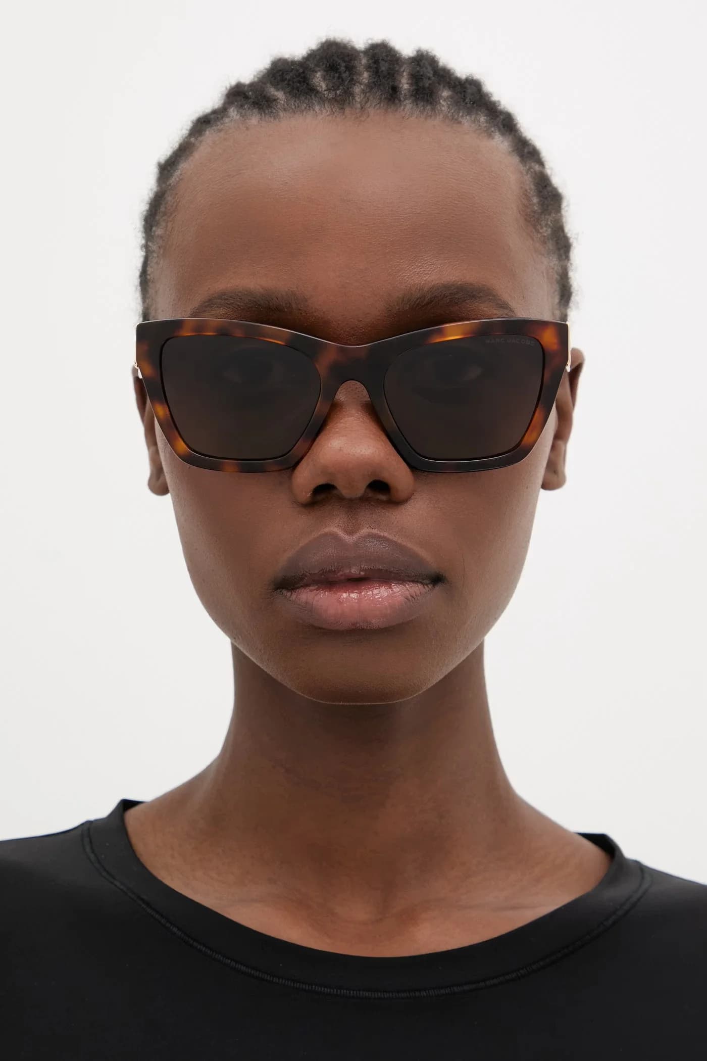 Солнцезащитные очки - фото 6